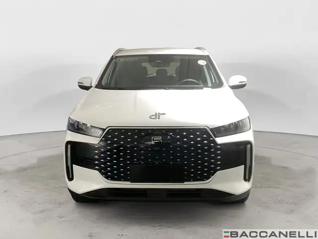 DR Automobiles DR5 view 6