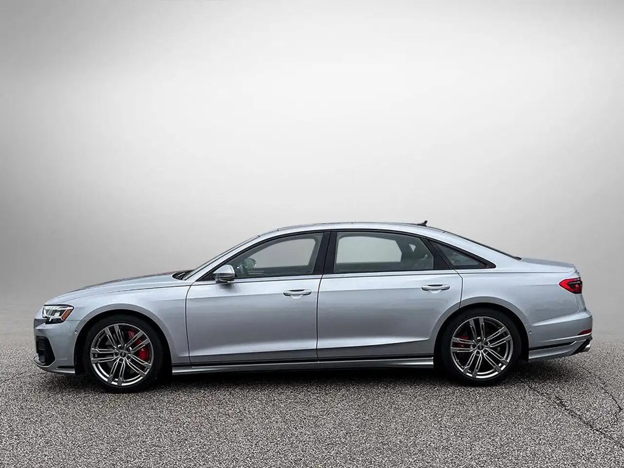 Audi S8 снимка Audi S8