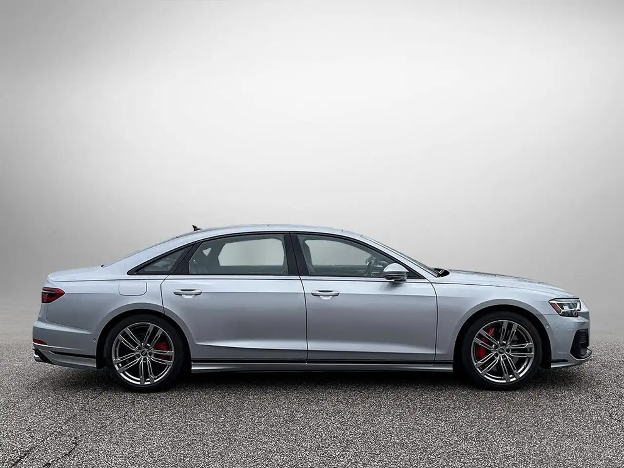 Audi S8 снимка Audi S8