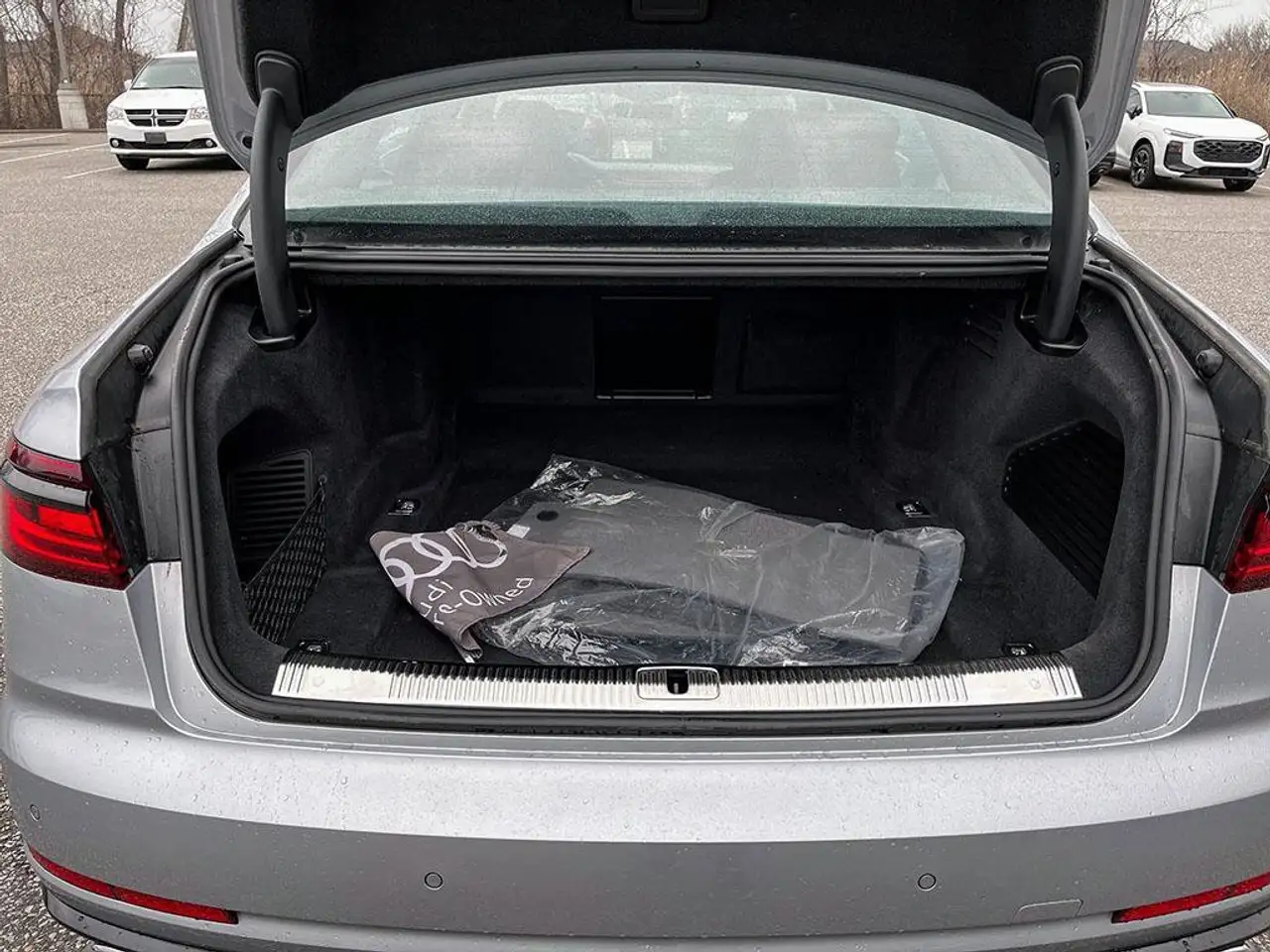 Audi S8 снимка Audi S8