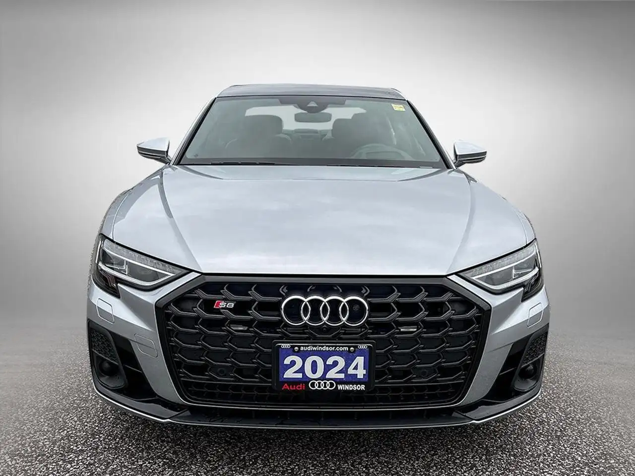 Audi S8 снимка Audi S8