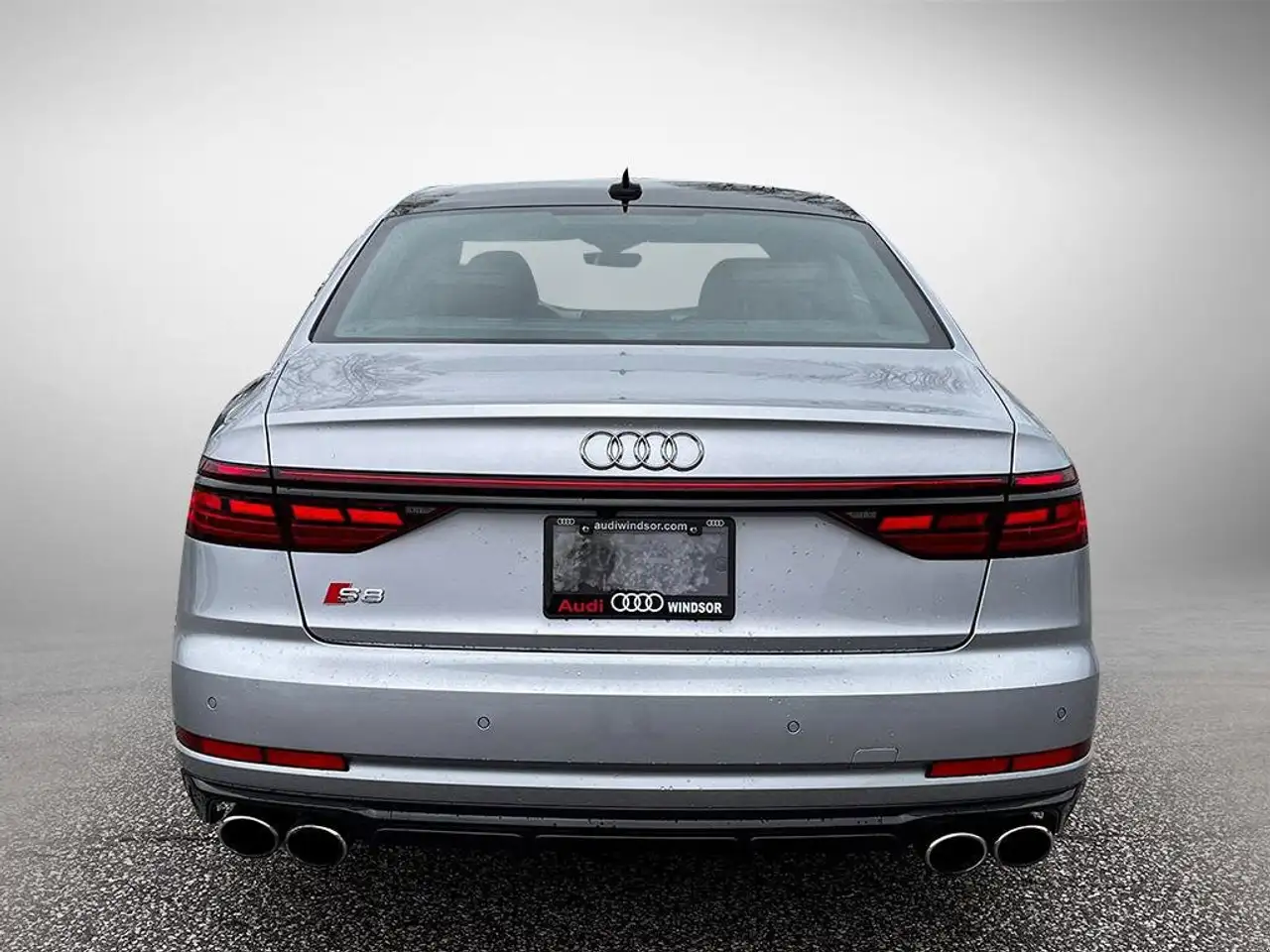 Audi S8 снимка Audi S8
