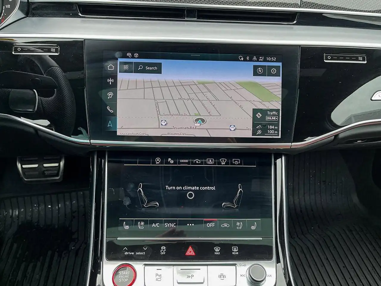 Audi S8 снимка Audi S8