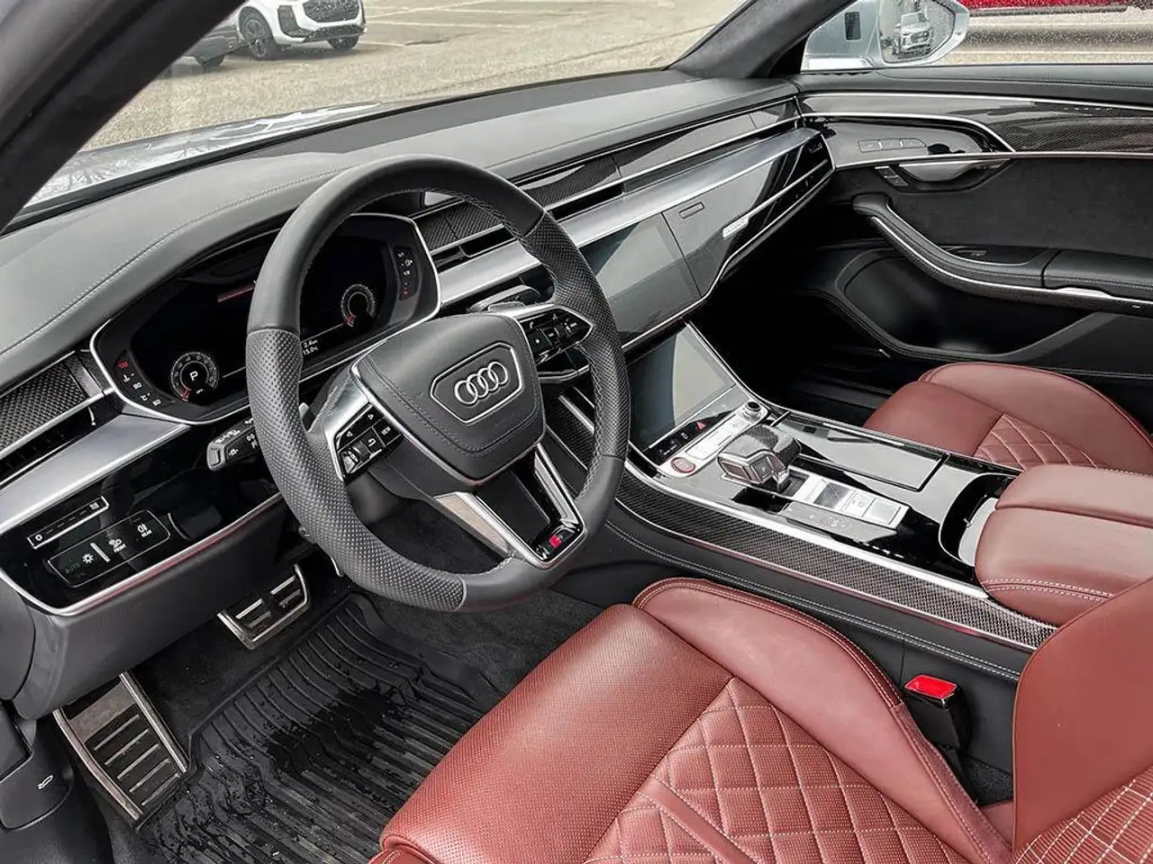Audi S8 снимка Audi S8