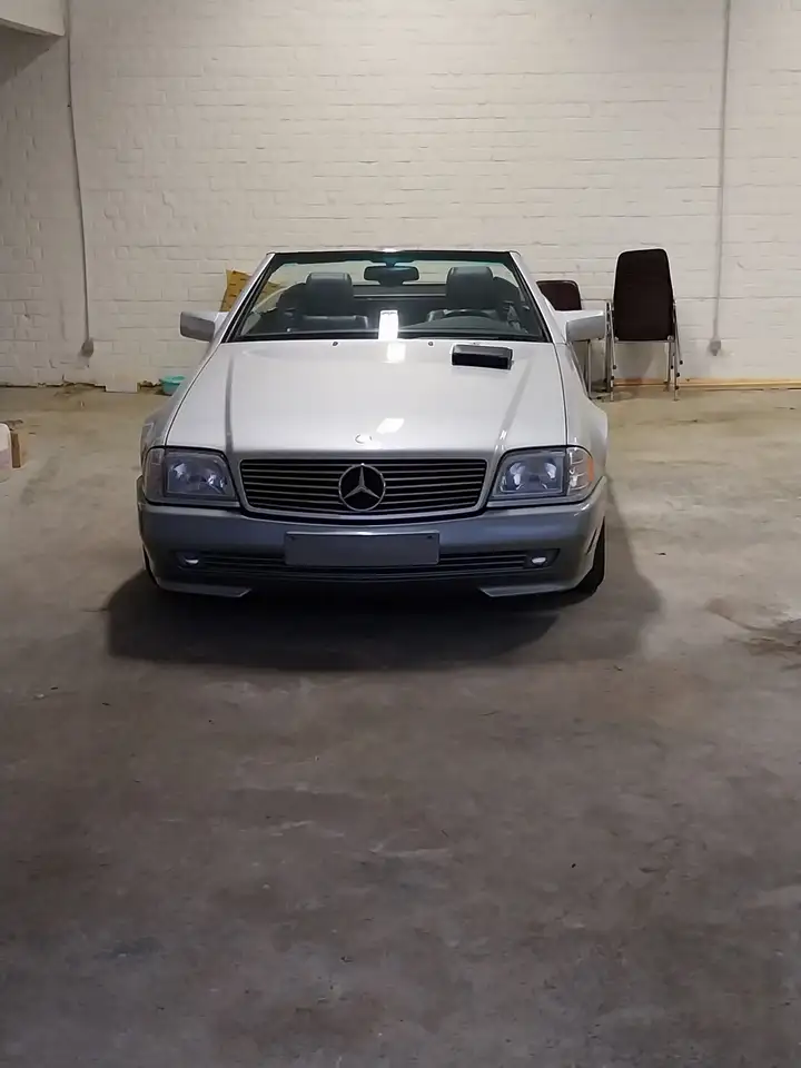 Mercedes-Benz SL 280, foto 2