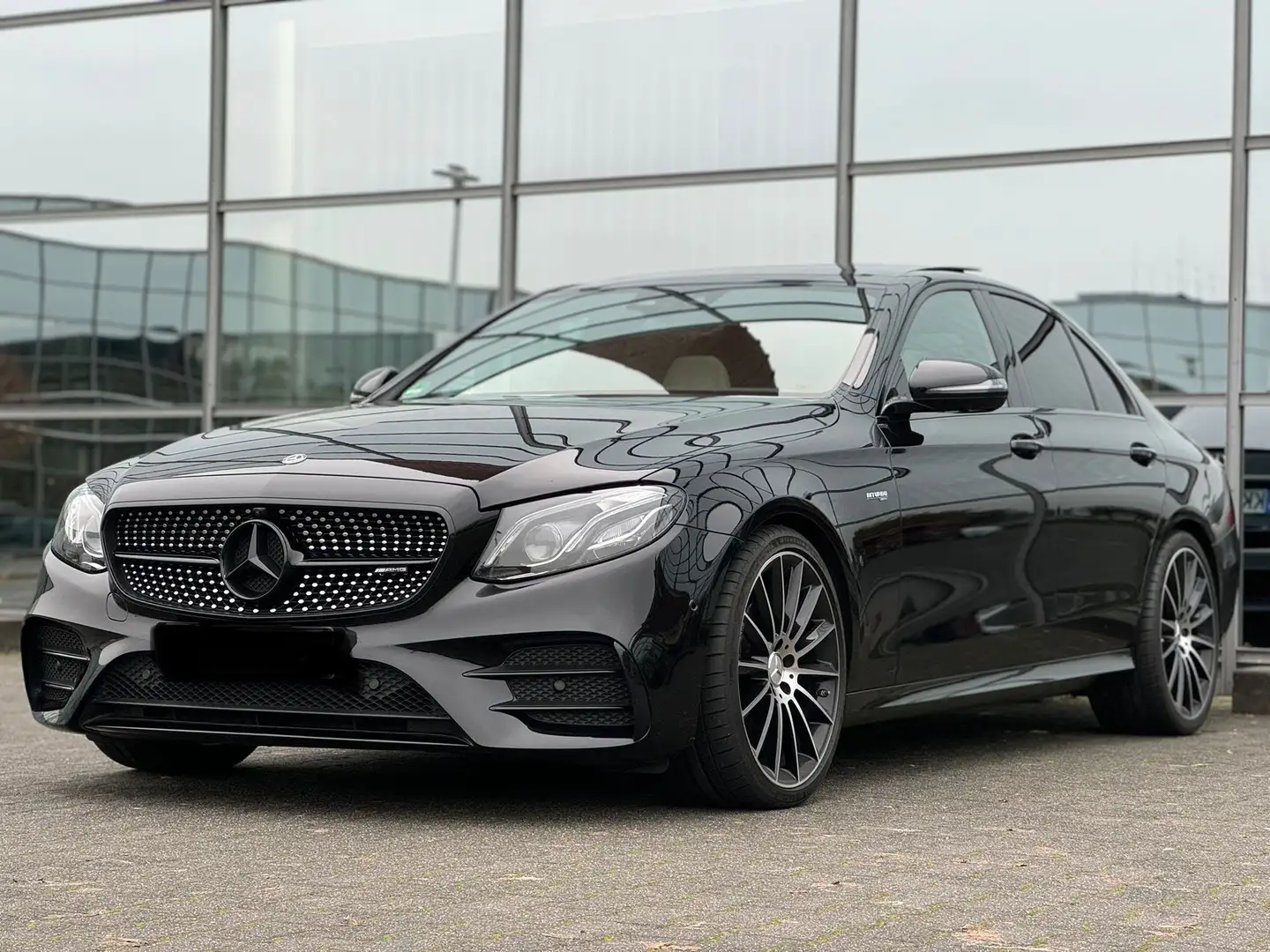 Mercedes-Benz E 43 AMG 4Matic 9G-TRONIC Noir - 1