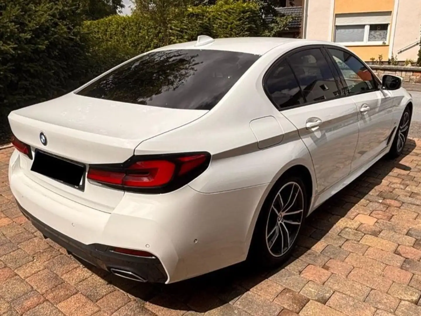 BMW 530 530e Aut. M Sport Edition Weiß - 2