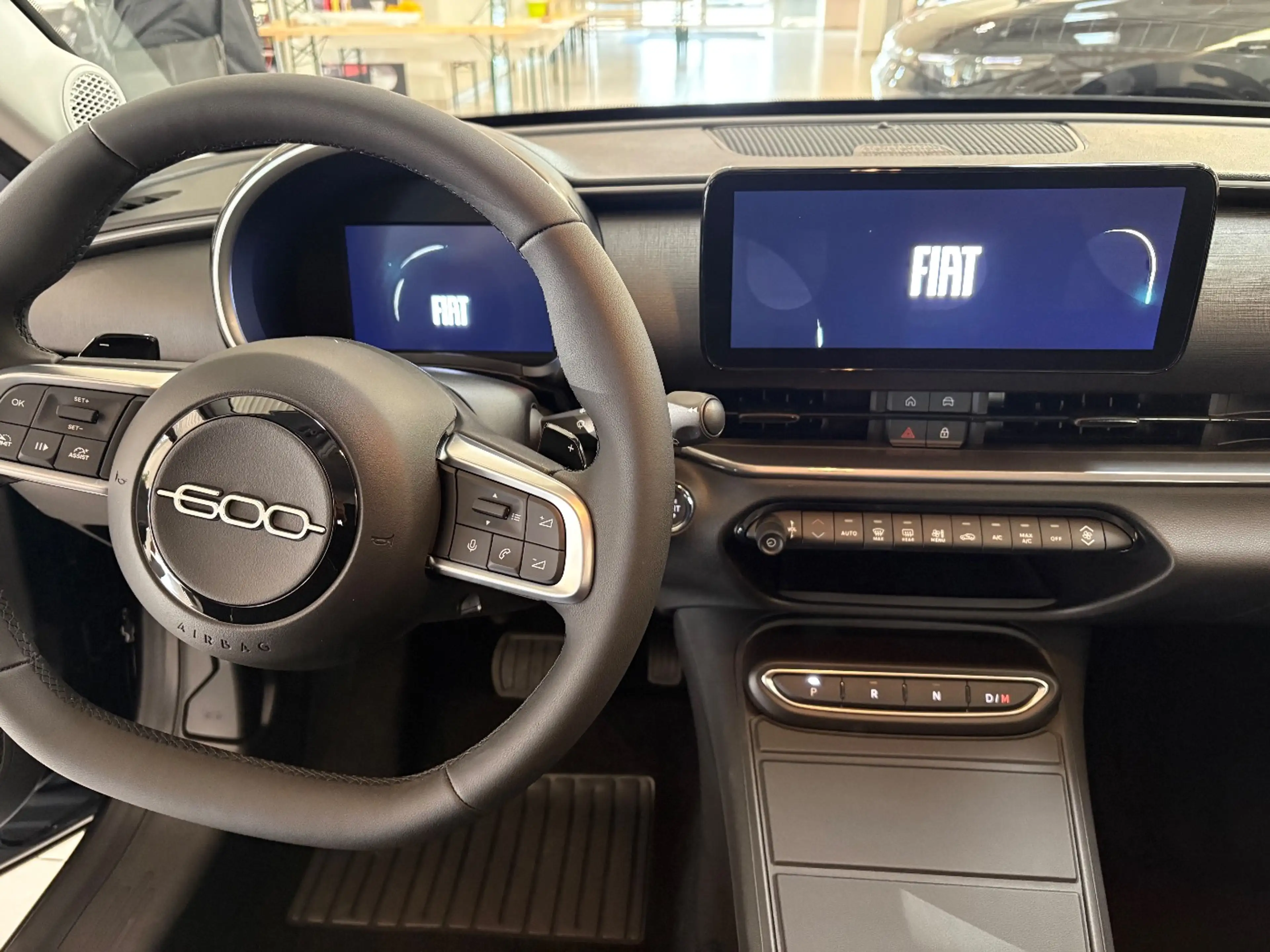Fiat 600 1.2 Business Edition LED+Navi+SHZ+Kam.+LM — photo 11