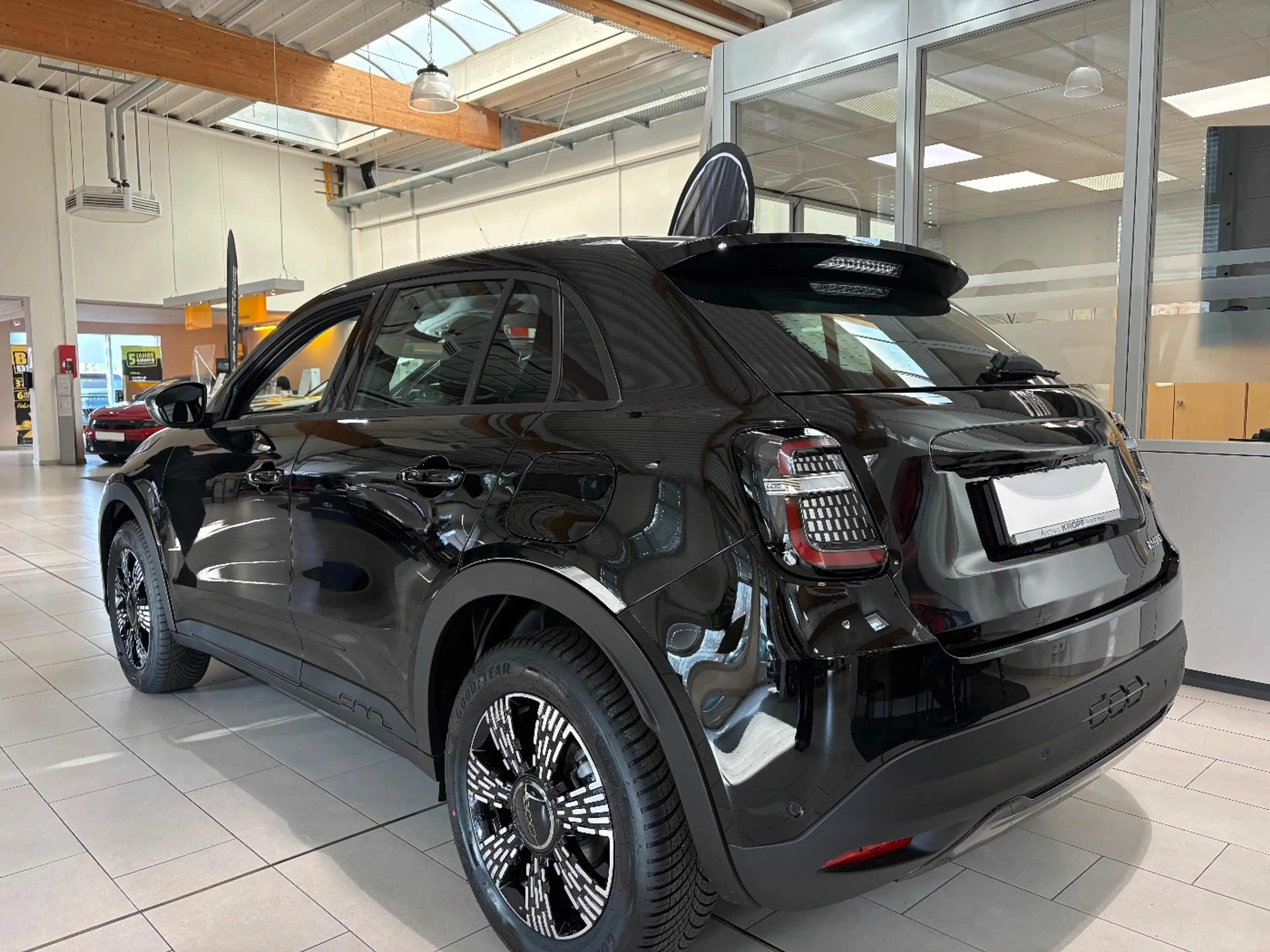 Fiat 600 1.2 Business Edition LED+Navi+SHZ+Kam.+LM — photo 4