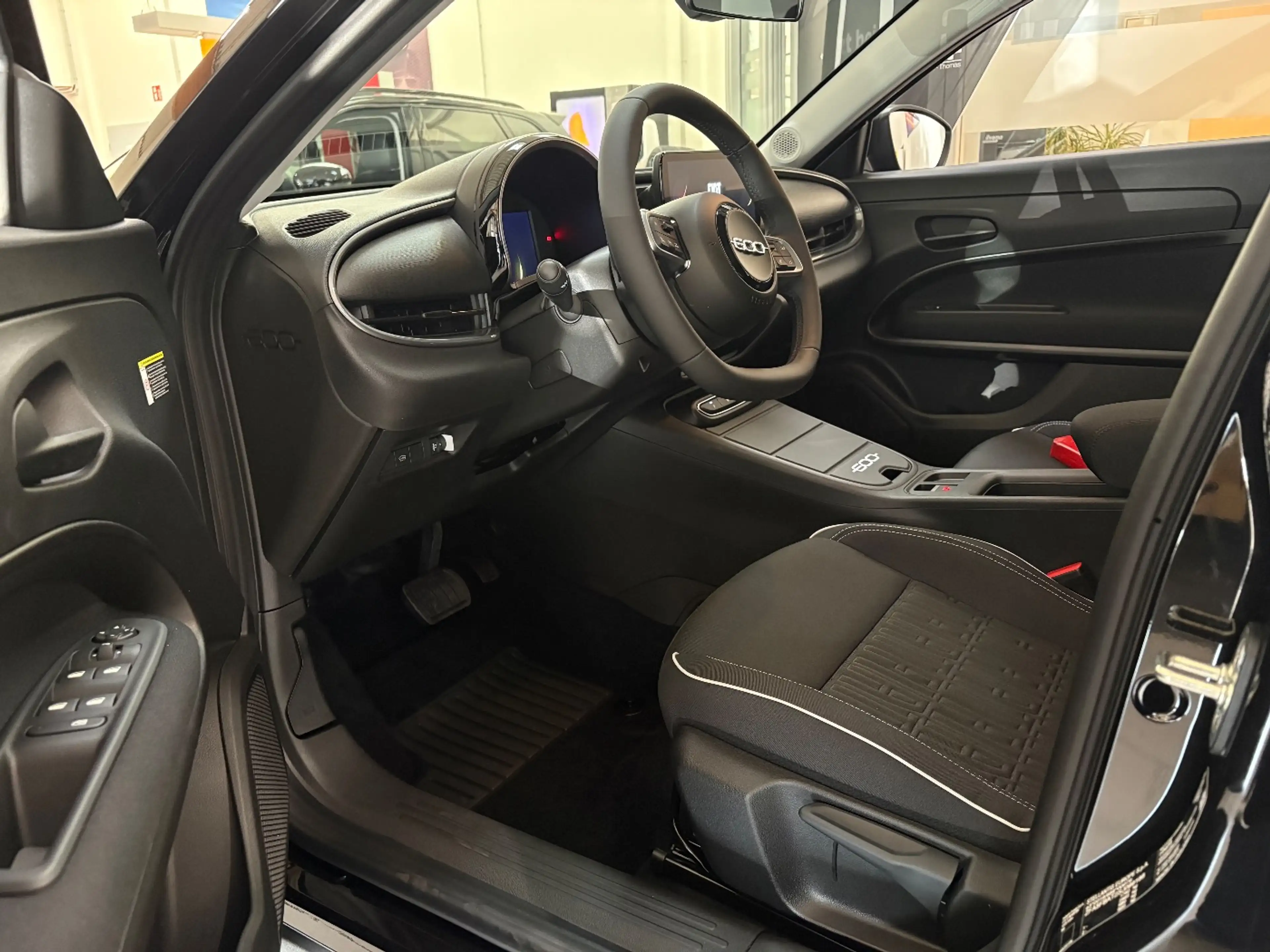 Fiat 600 1.2 Business Edition LED+Navi+SHZ+Kam.+LM — photo 9