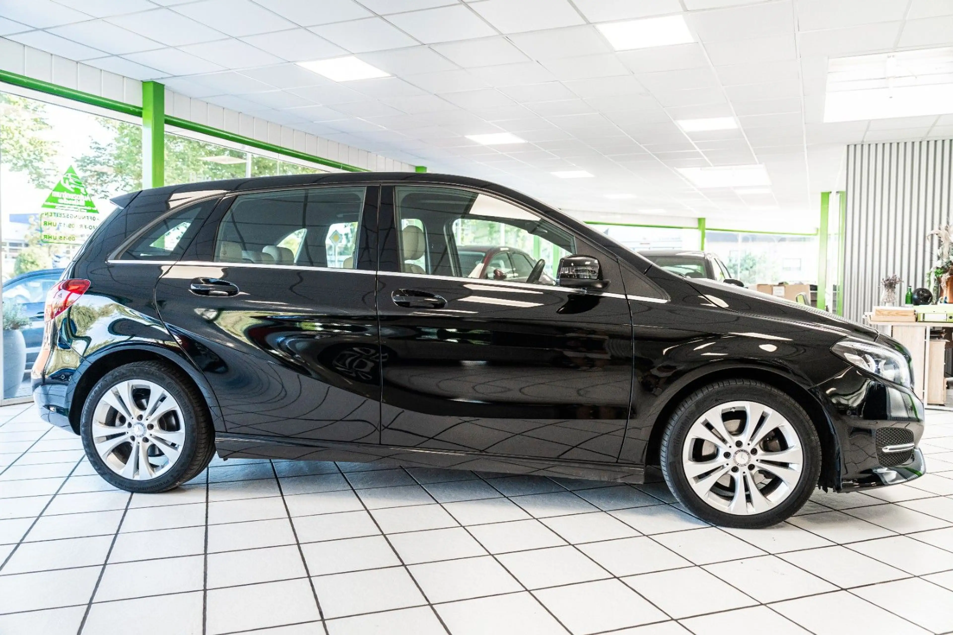 Mercedes-Benz B 200 CDI Diesel AHK PDC Navi — photo 7