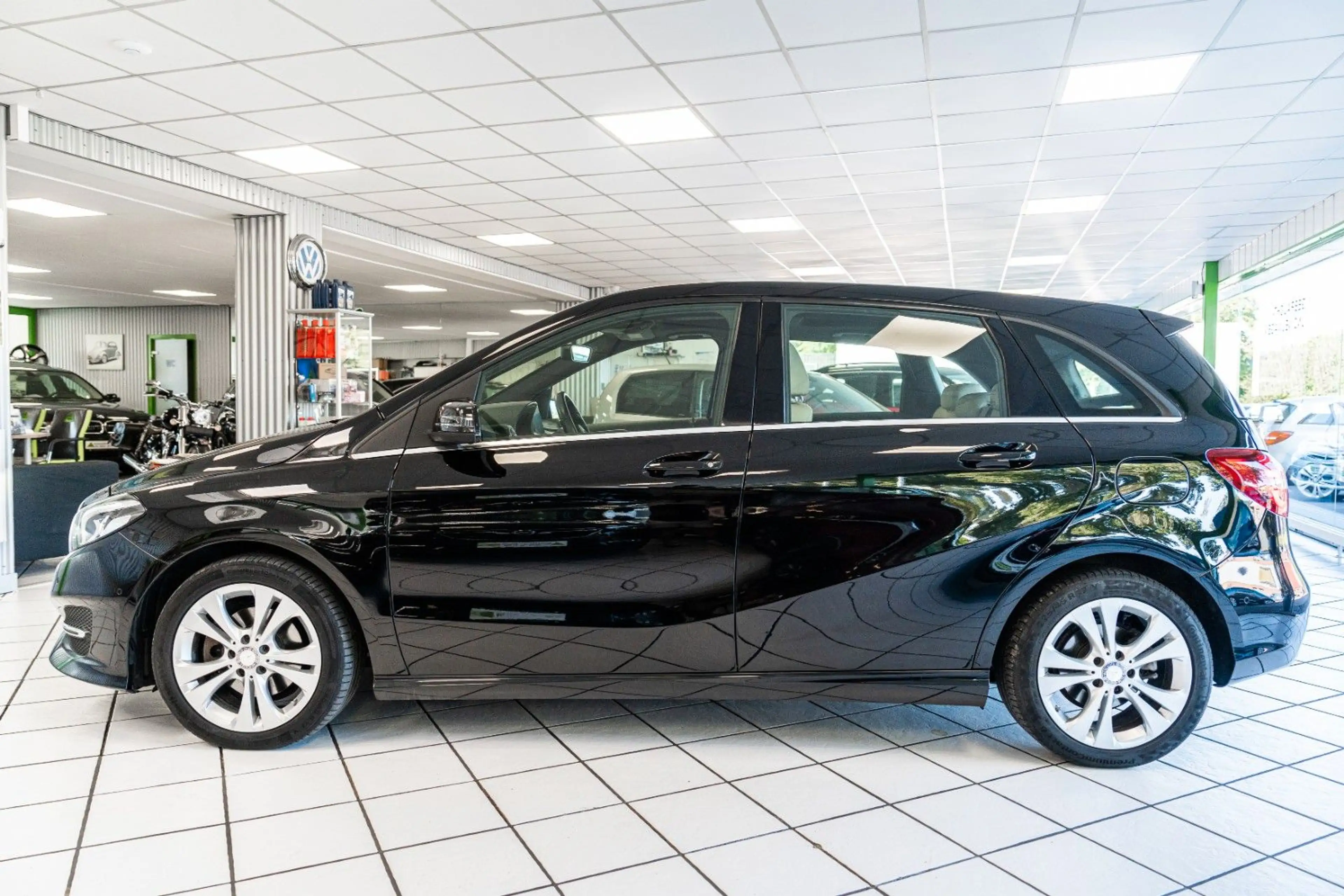 Mercedes-Benz B 200 CDI Diesel AHK PDC Navi — photo 6