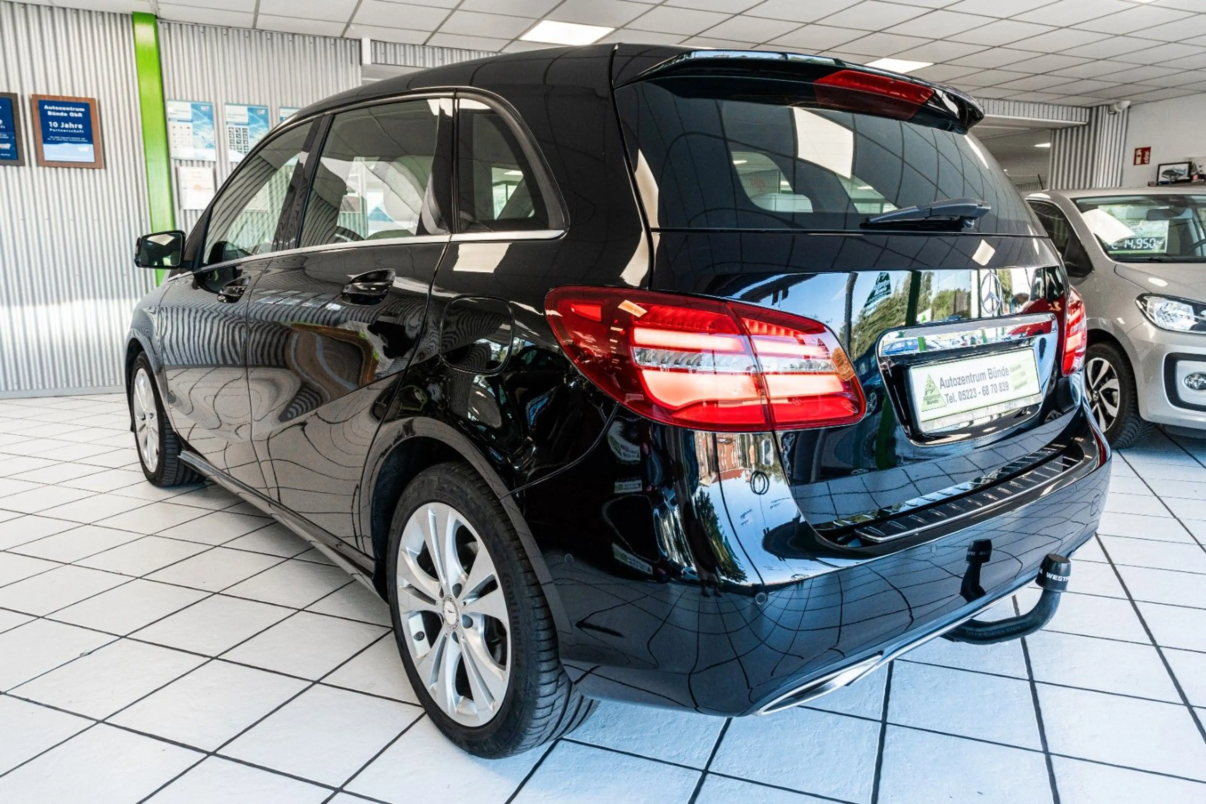 Mercedes-Benz B 200 CDI Diesel AHK PDC Navi — photo 9