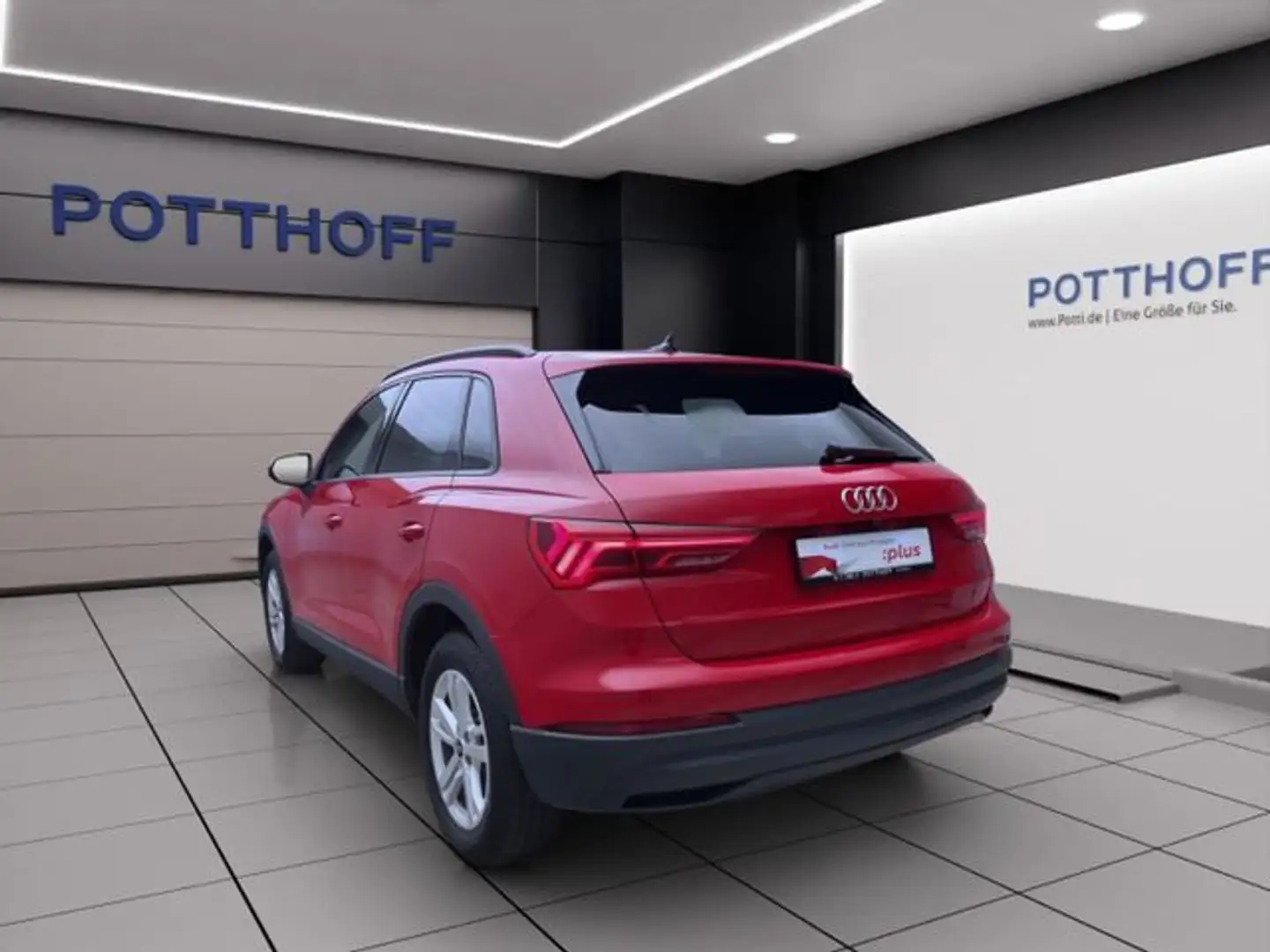 Audi Q3 40 TDI Q PDC AHK KAMERA NAVI eKLAPPE Rot - 2