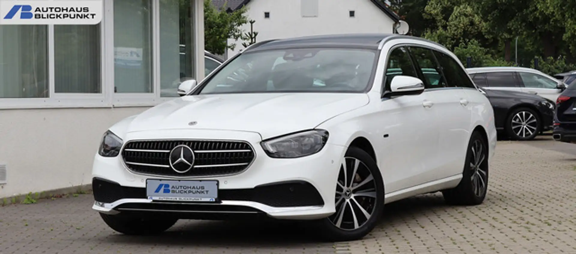 Mercedes-Benz E 300 de T DISTR+PANO+KAMERA+BURMESTER+WIDESCREN Biały - 1