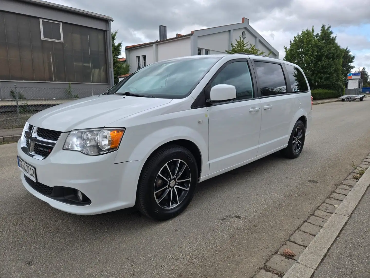 Dodge Grand Caravan *Benzin/LPG*8Fach bereift* Blanc - 1