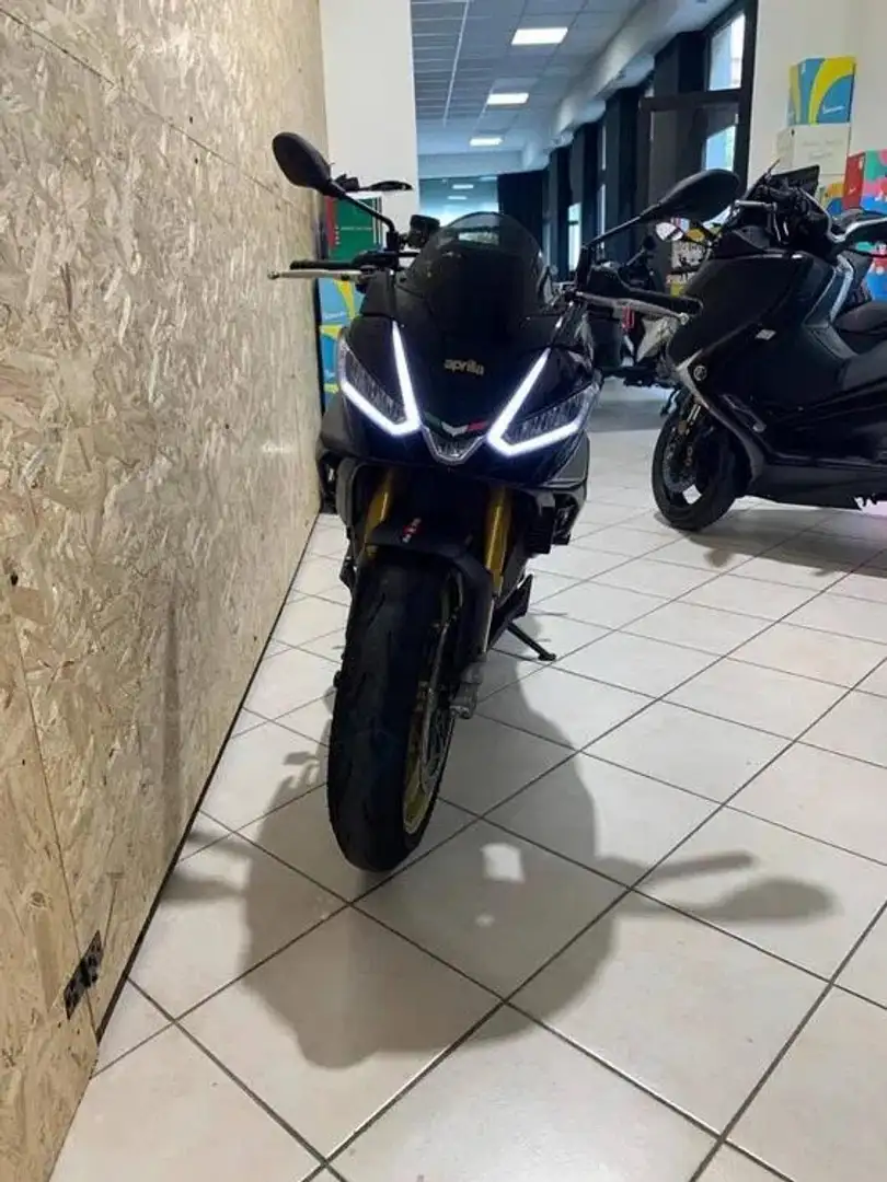 Aprilia Tuono Nero - 1