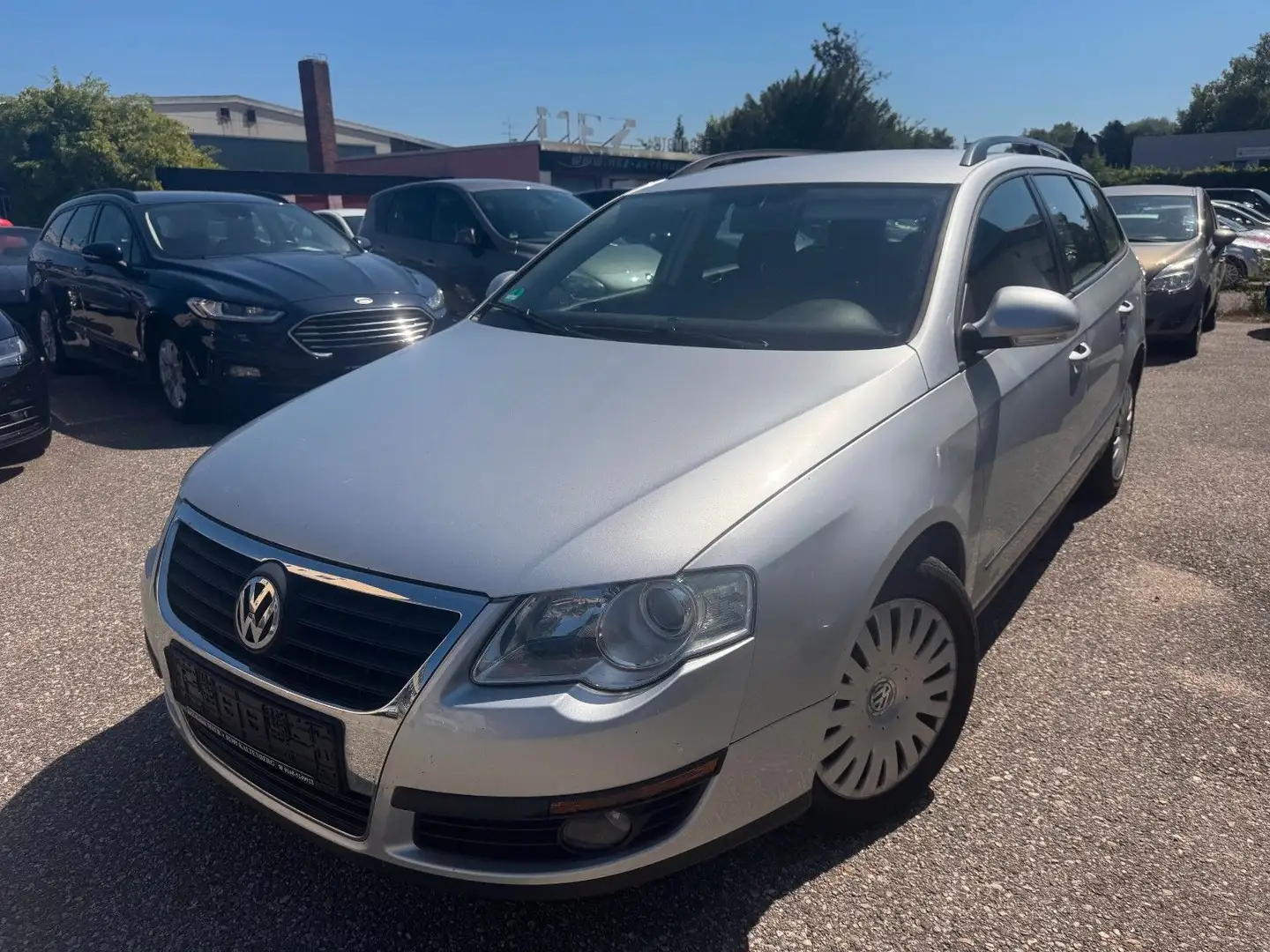 Volkswagen Passat Variant 1.6 FSI Tiptronic Comfortline Silber - 1
