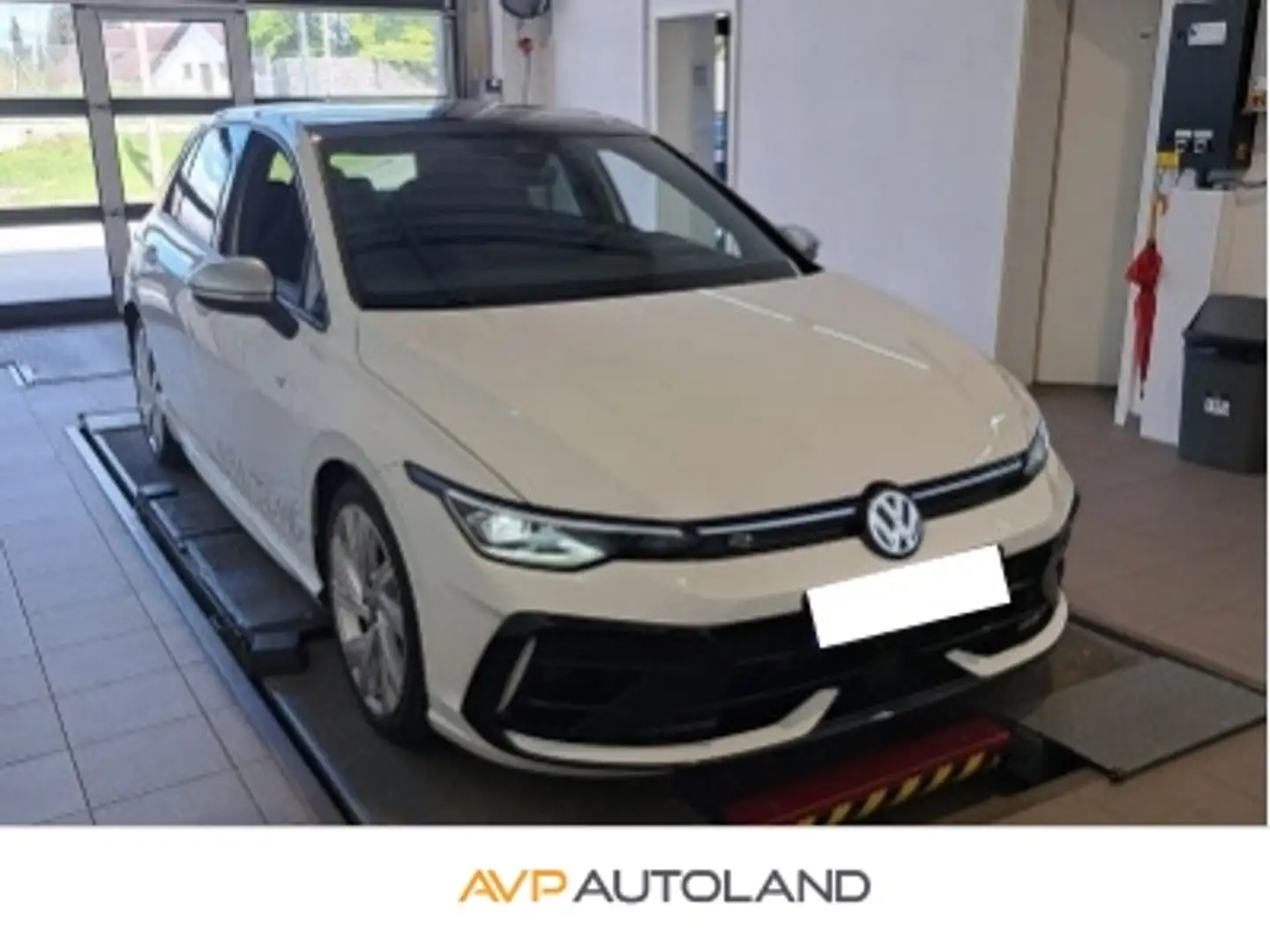 Volkswagen Golf VIII R 2.0 TSI DSG 4MOTION | AKRAPOVIC | Weiß - 1