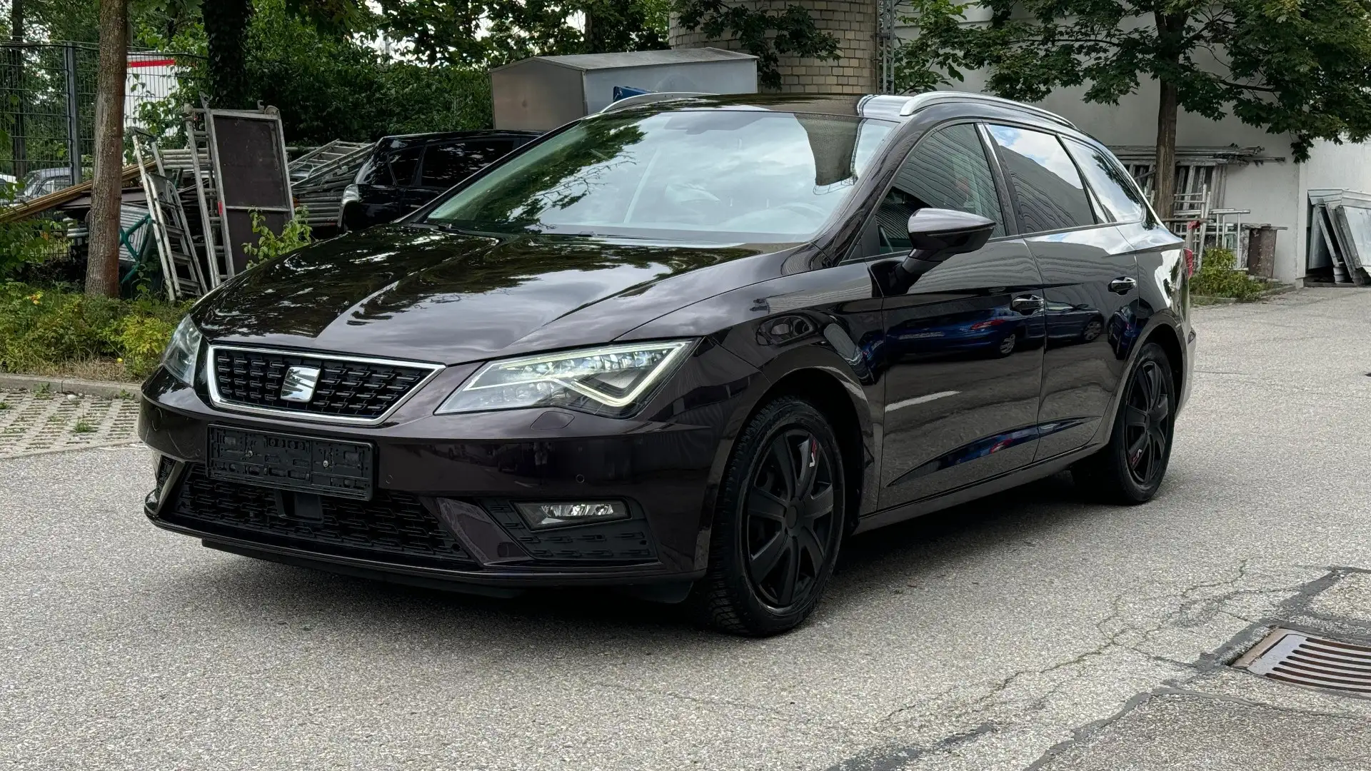 SEAT Leon ST 1.4 TGI NAVI,LED,.AHK, Winterpaket Style - 1