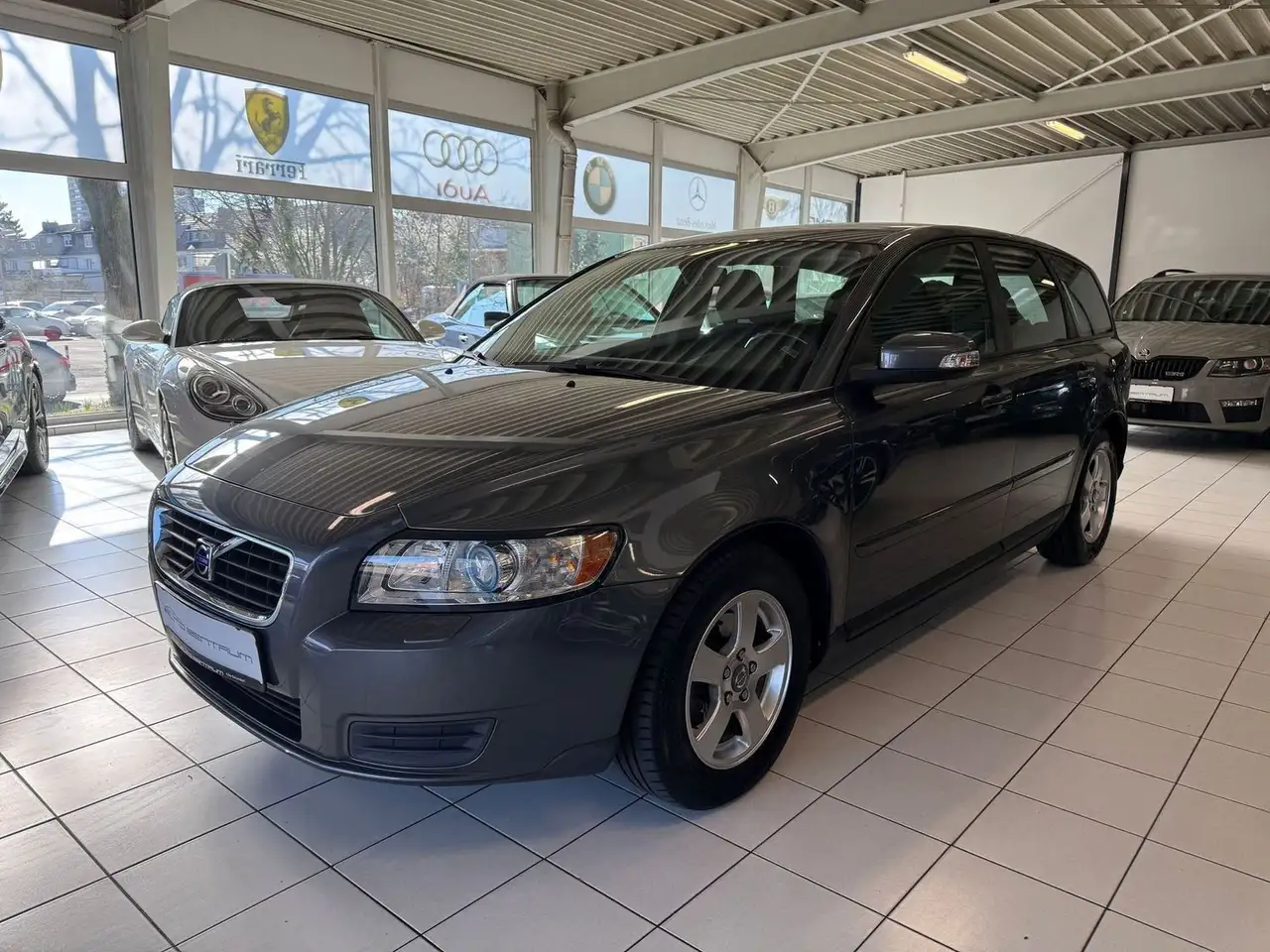 Volvo V50