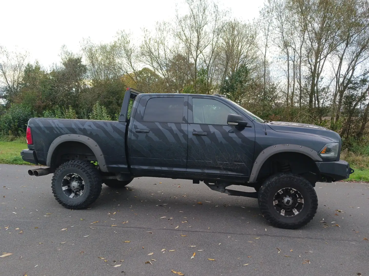 Dodge RAM Schwarz - 1