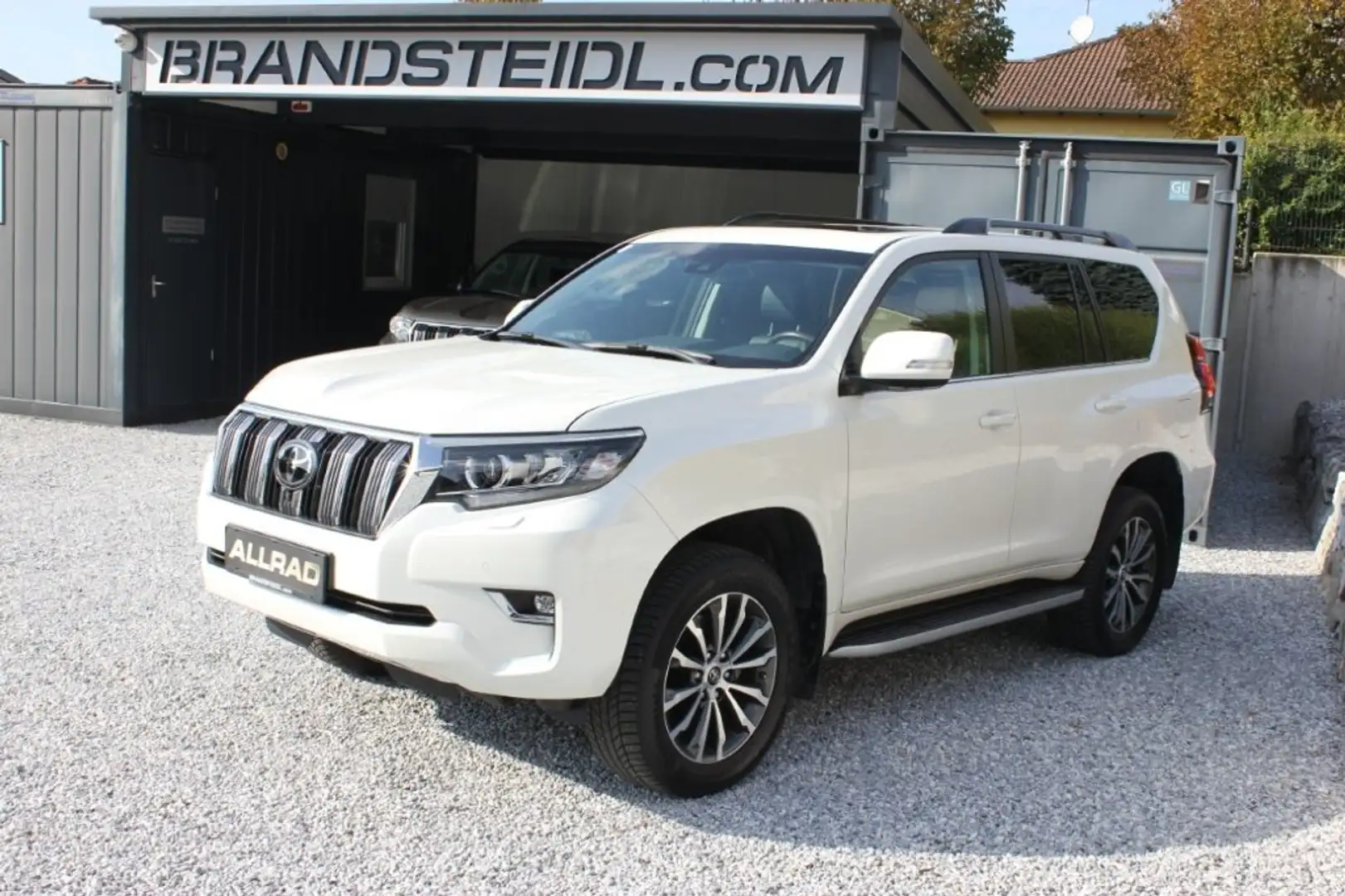 Toyota Land Cruiser Landcruiser 2,8 D-4D 4WD President Aut. President Weiß - 1