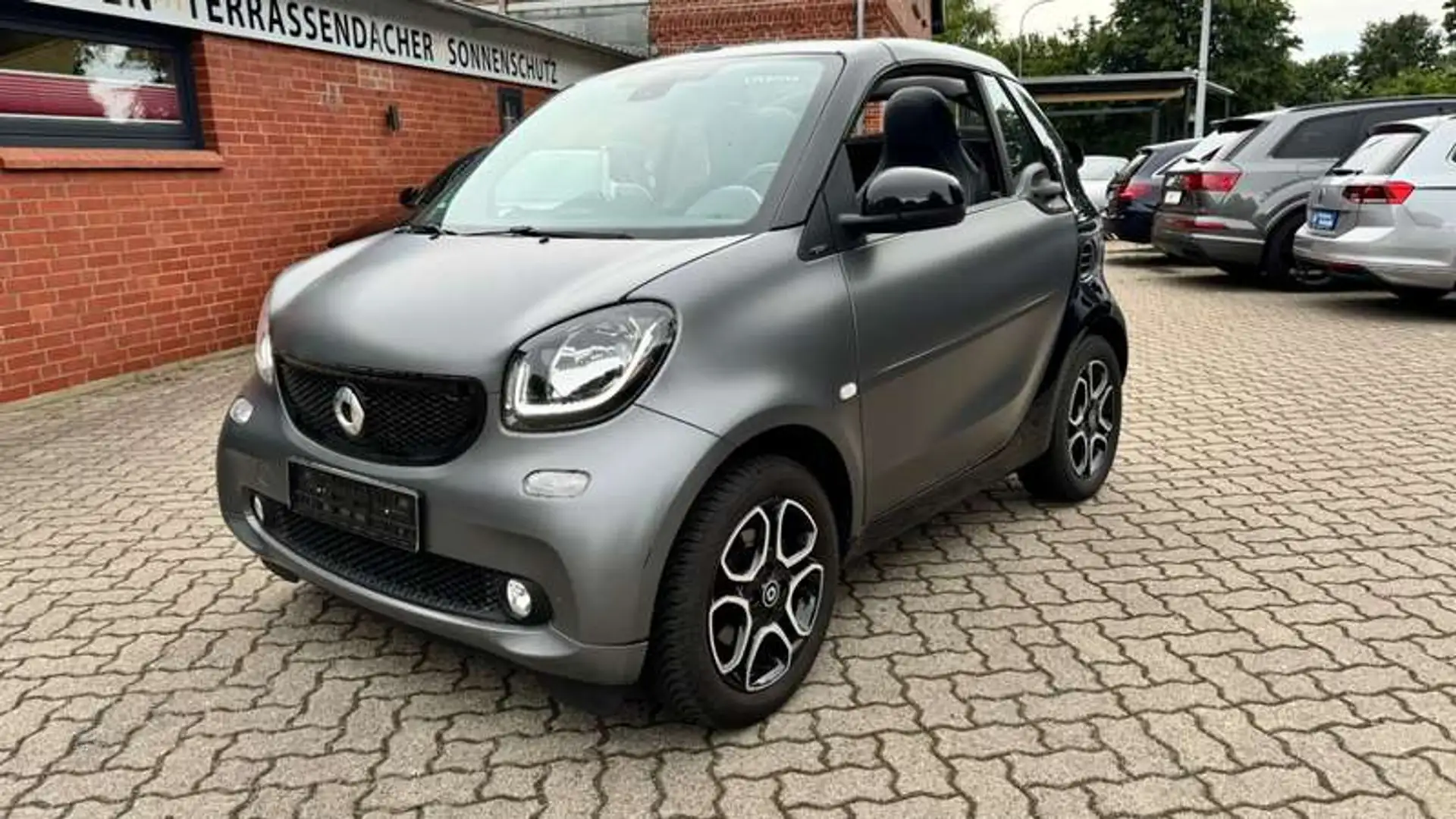 smart forTwo 453 Grau - 1