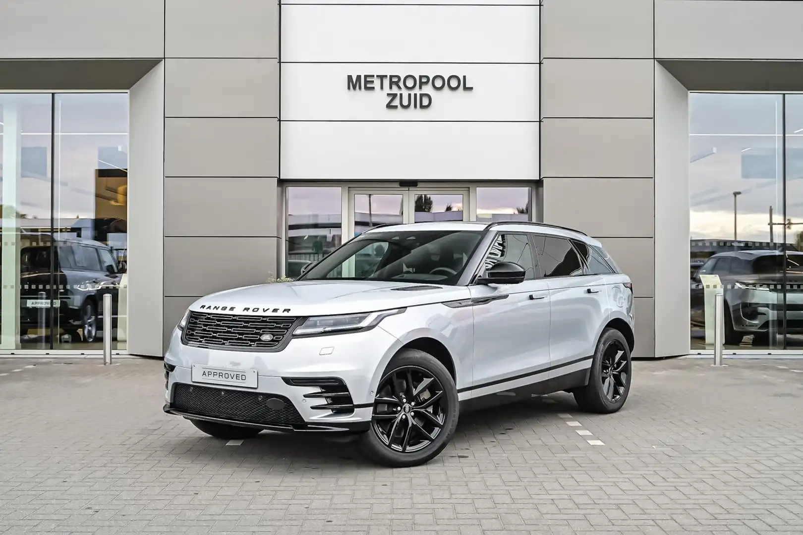 Land Rover Range Rover Velar Dynamic SE Grijs - 1