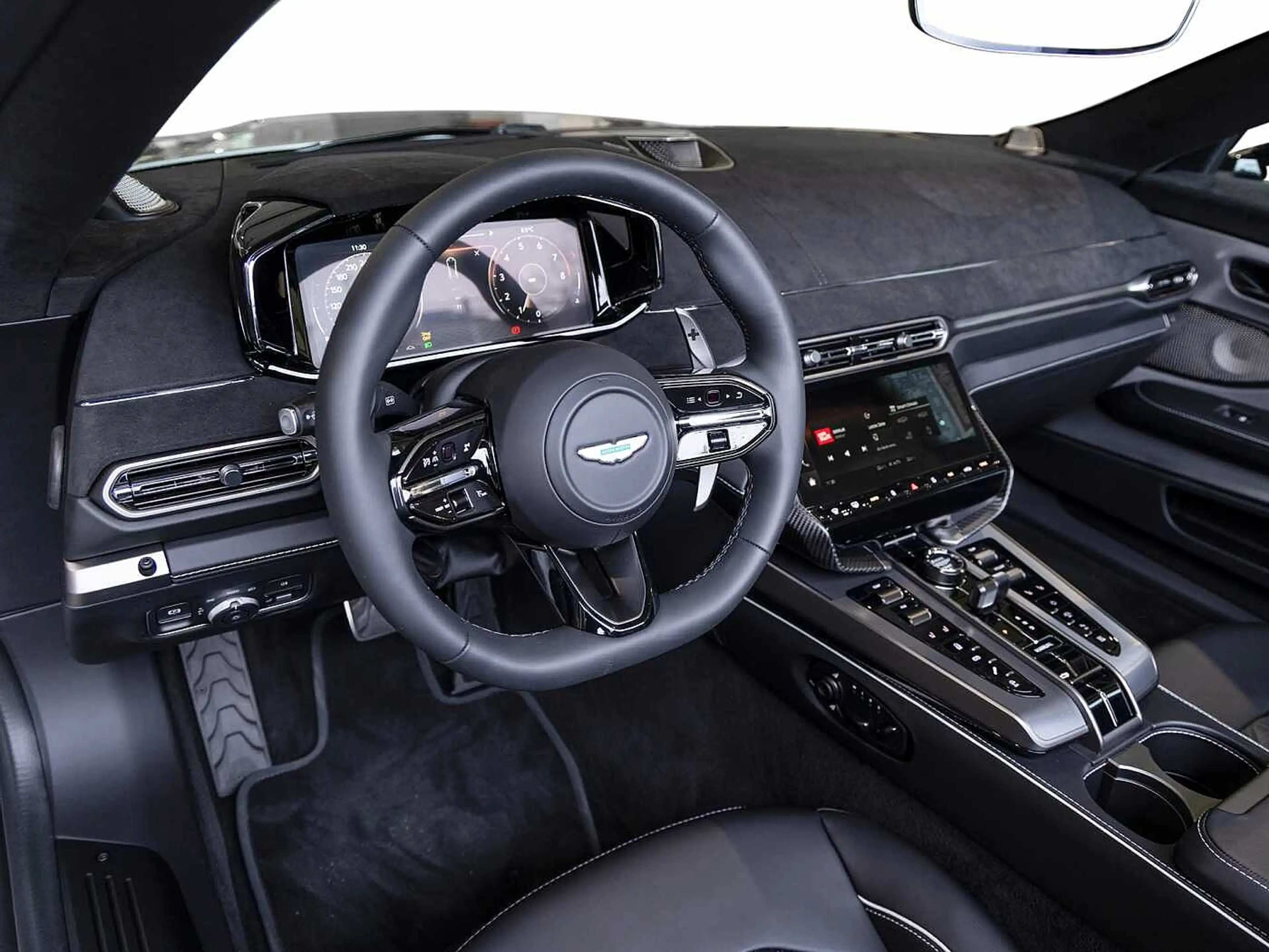 Aston Martin Vanquish Volante -Aluminite Silver- — photo 3