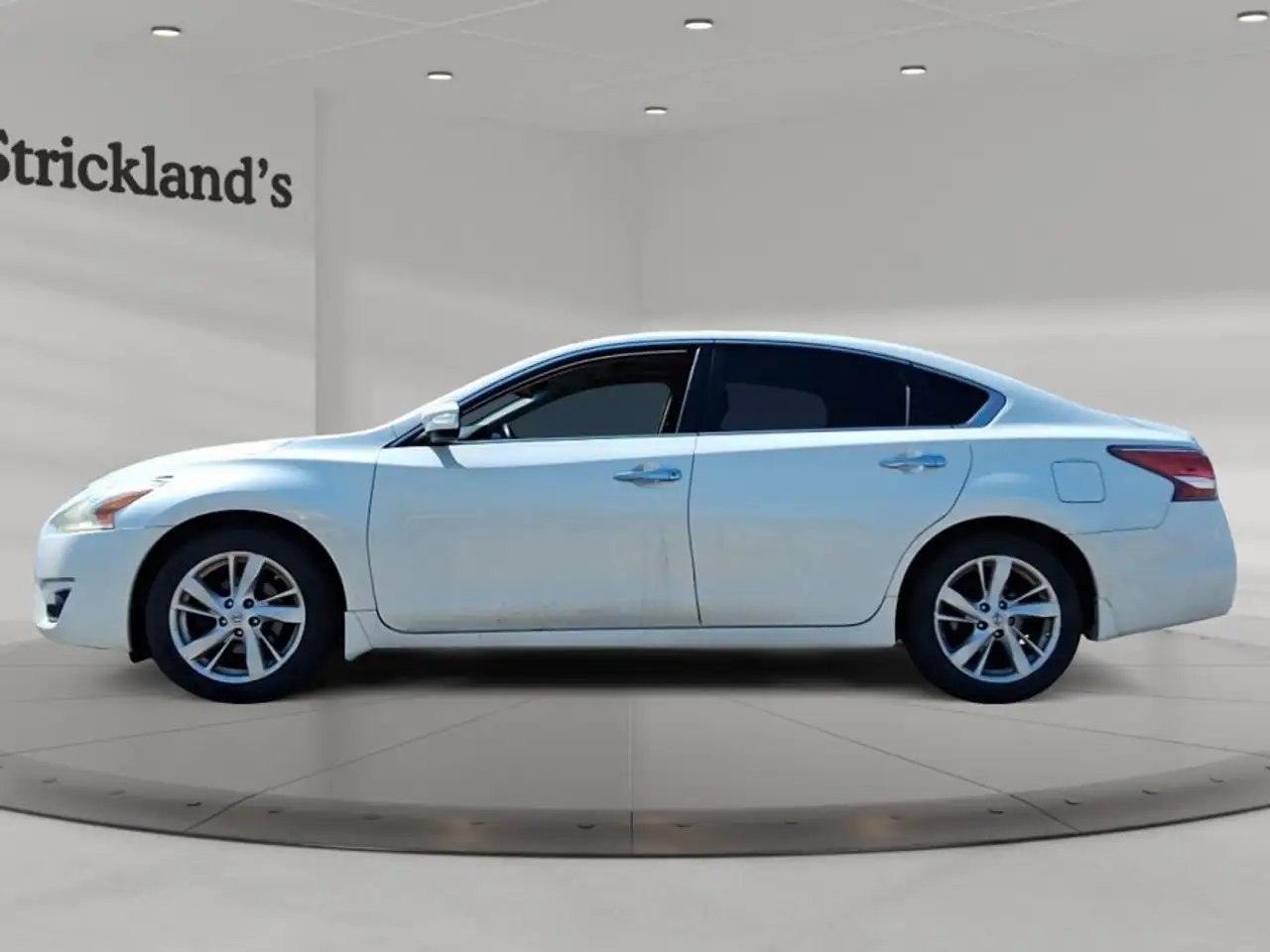 Nissan Altima photo Nissan Altima