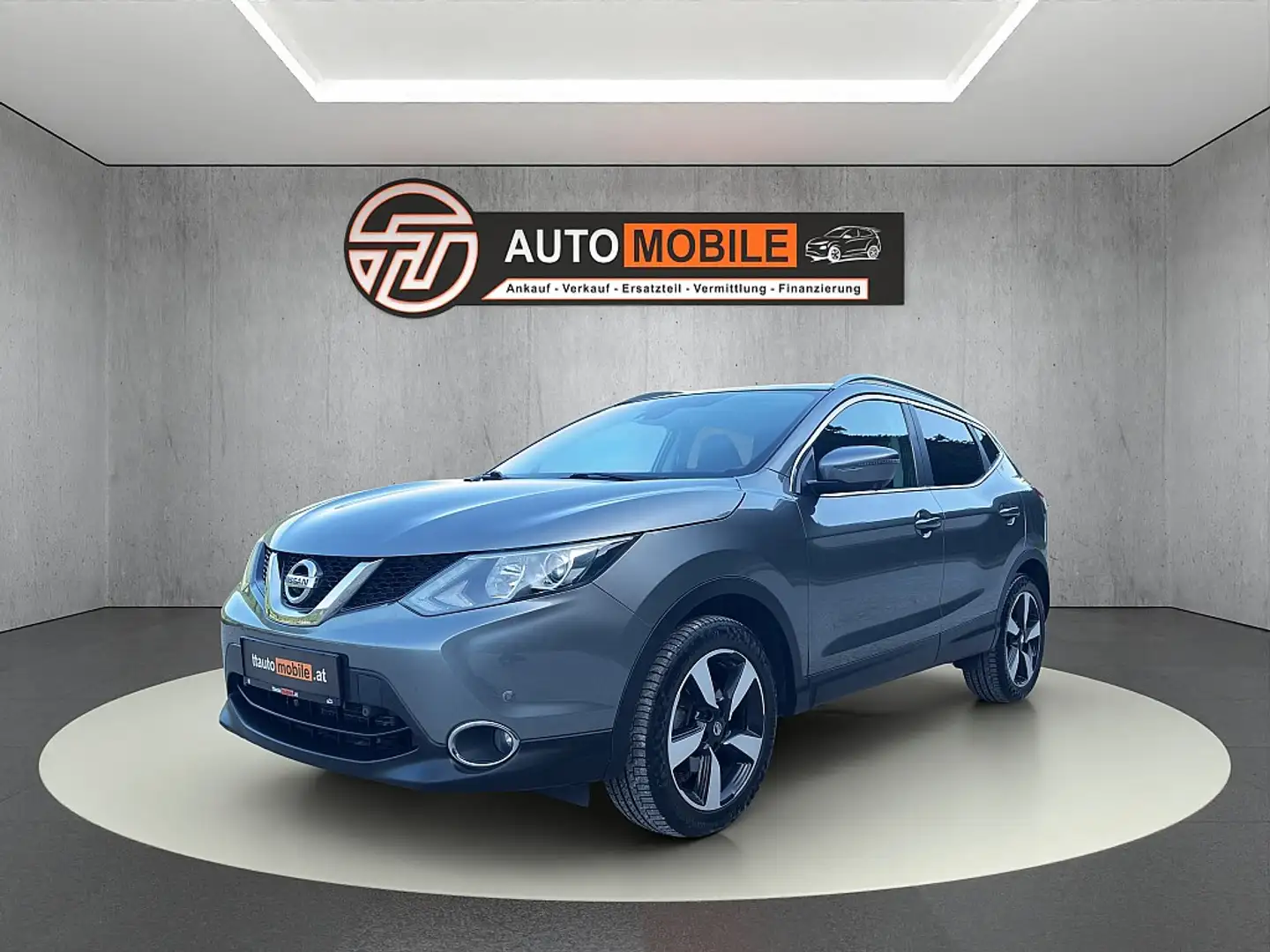 Nissan Qashqai 1,6 dCi N-Connecta Aut. Gris - 1