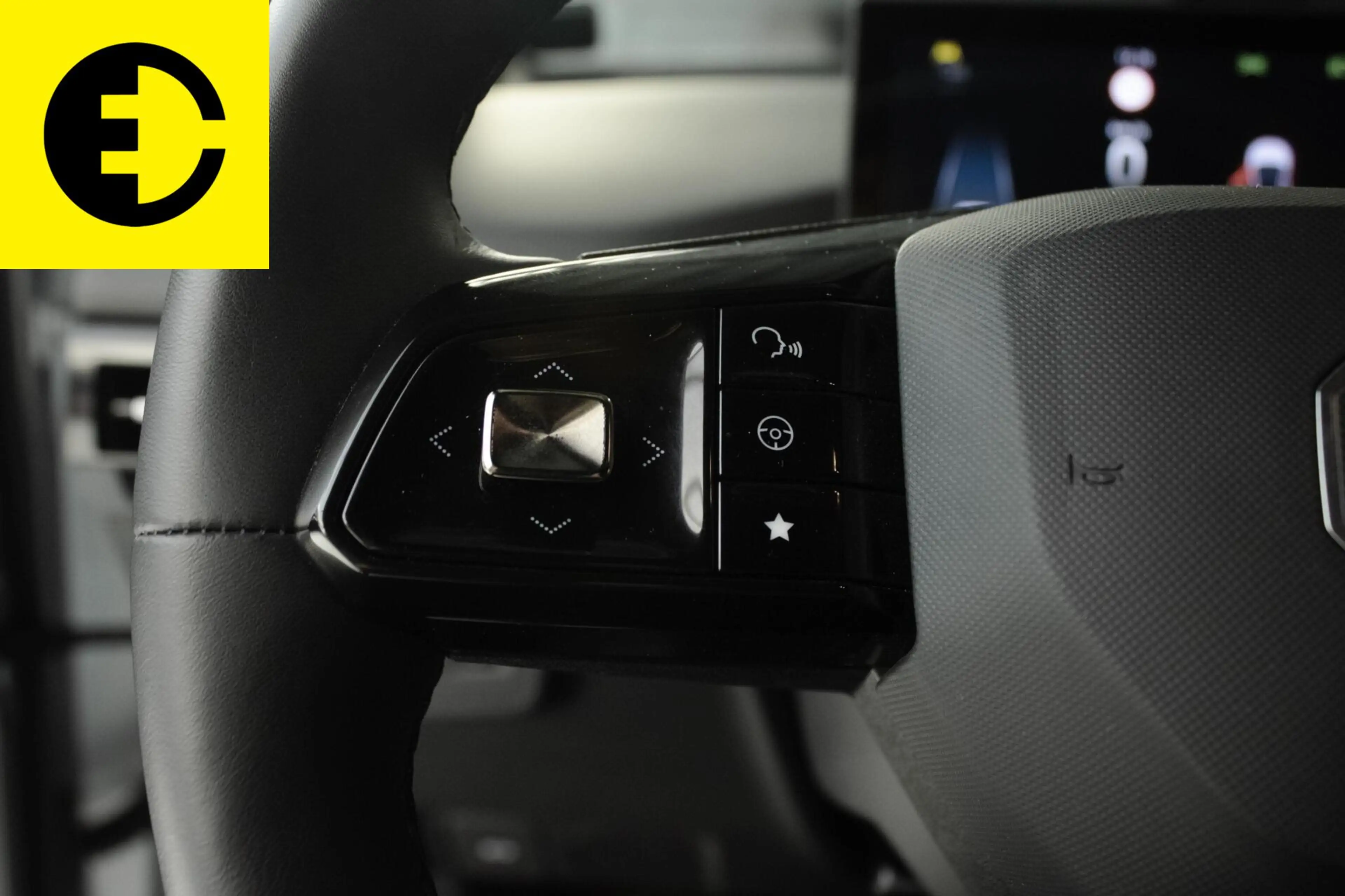 MG MG4 Comfort 64 kWh | 96,9% SOH | Cruise | Half leder — photo 32