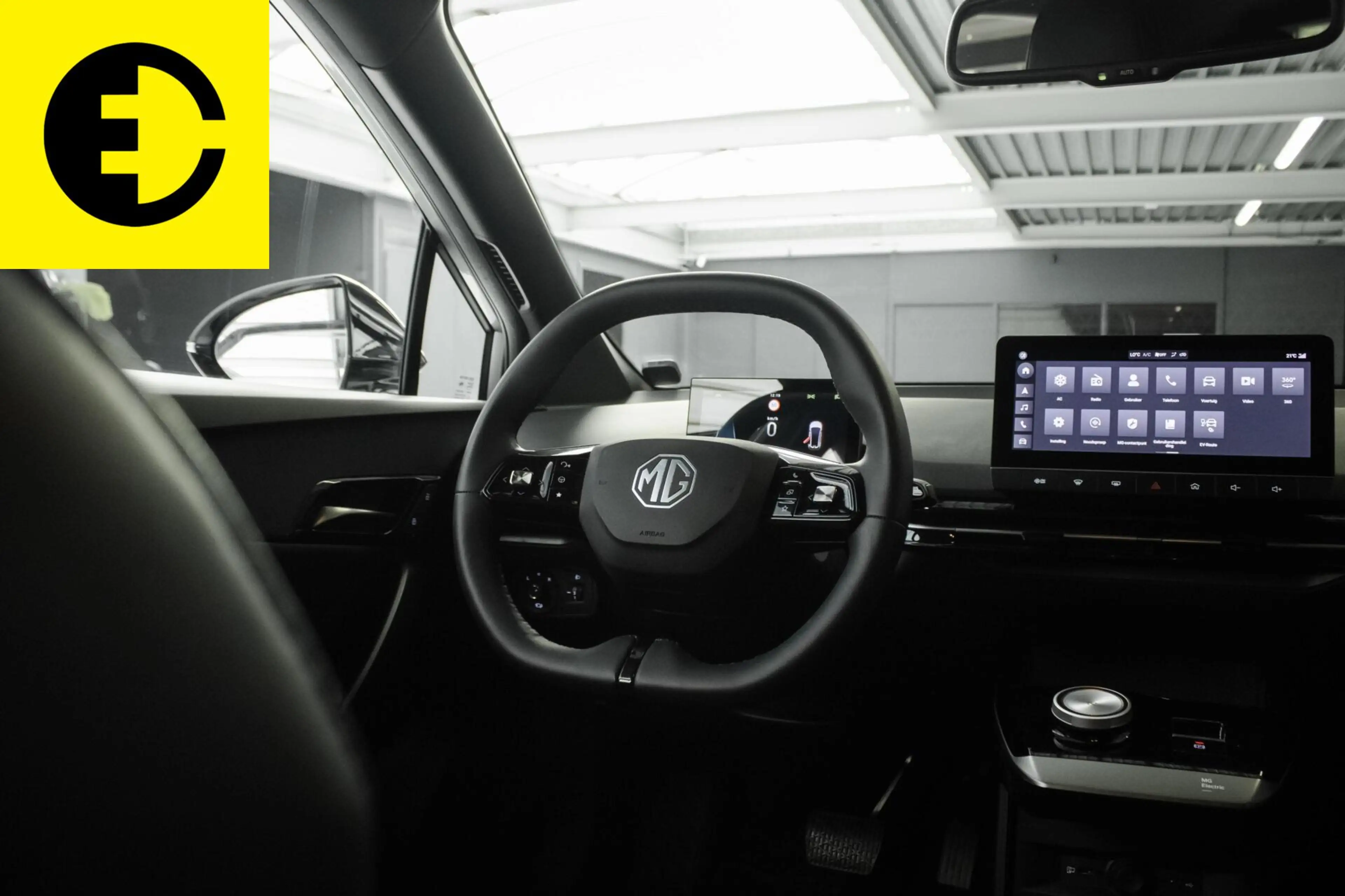 MG MG4 Comfort 64 kWh | 96,9% SOH | Cruise | Half leder — photo 30