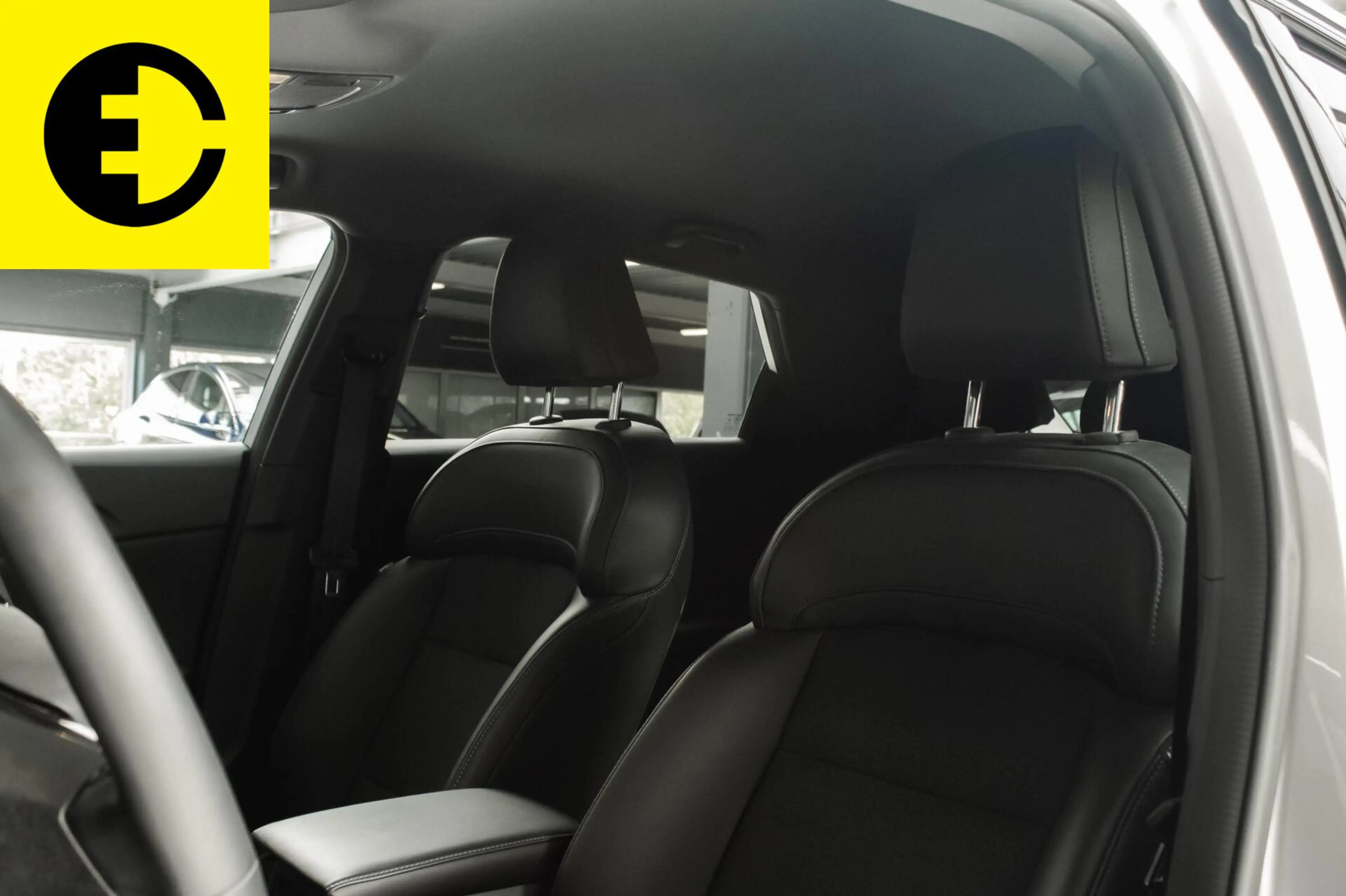 MG MG4 Comfort 64 kWh | 96,9% SOH | Cruise | Half leder — photo 4