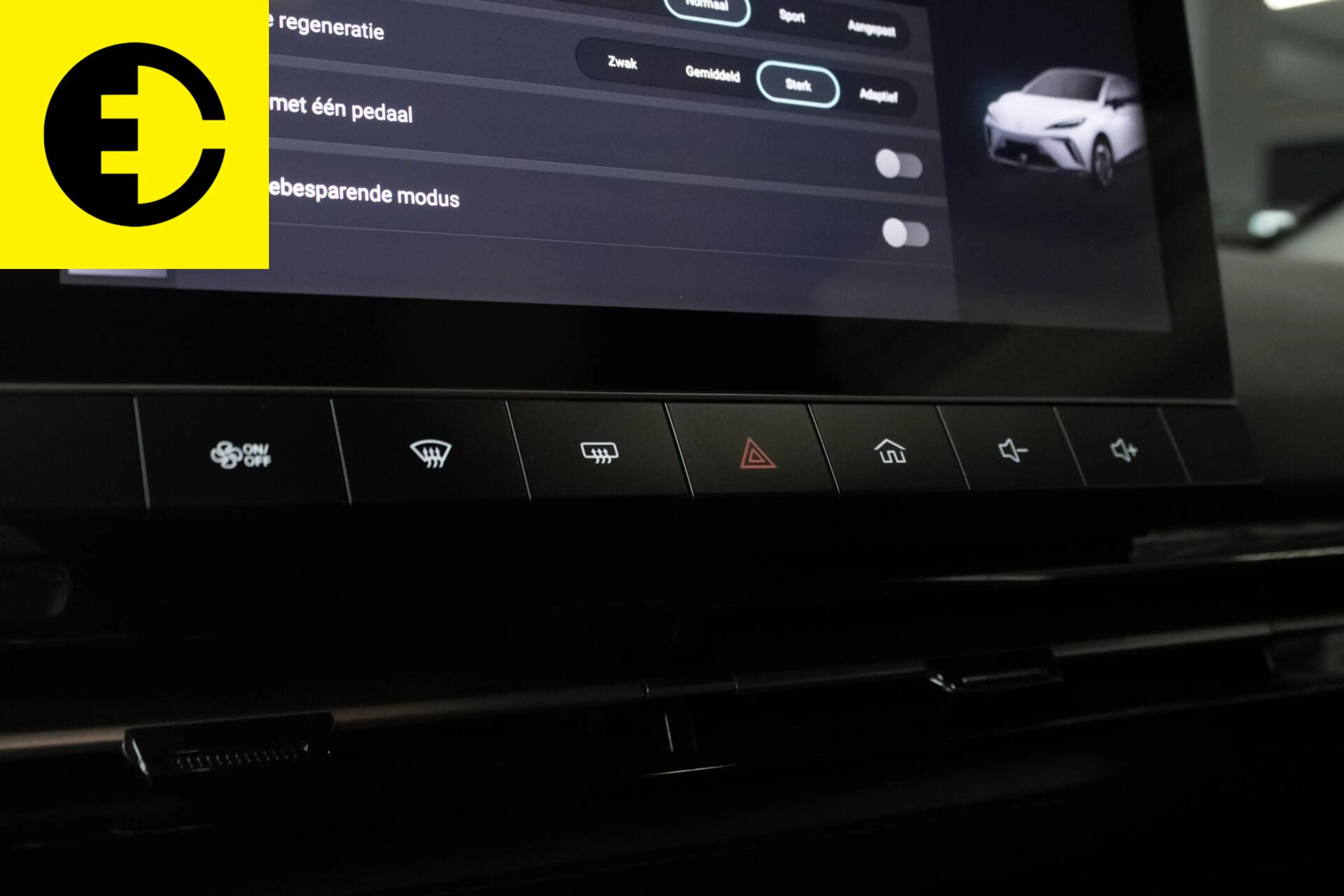 MG MG4 Comfort 64 kWh | 96,9% SOH | Cruise | Half leder — photo 19