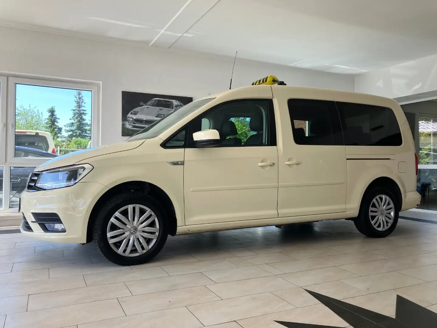 Volkswagen Caddy 2.0 TDI TAXI DSG 7Sitzer Beige - 2
