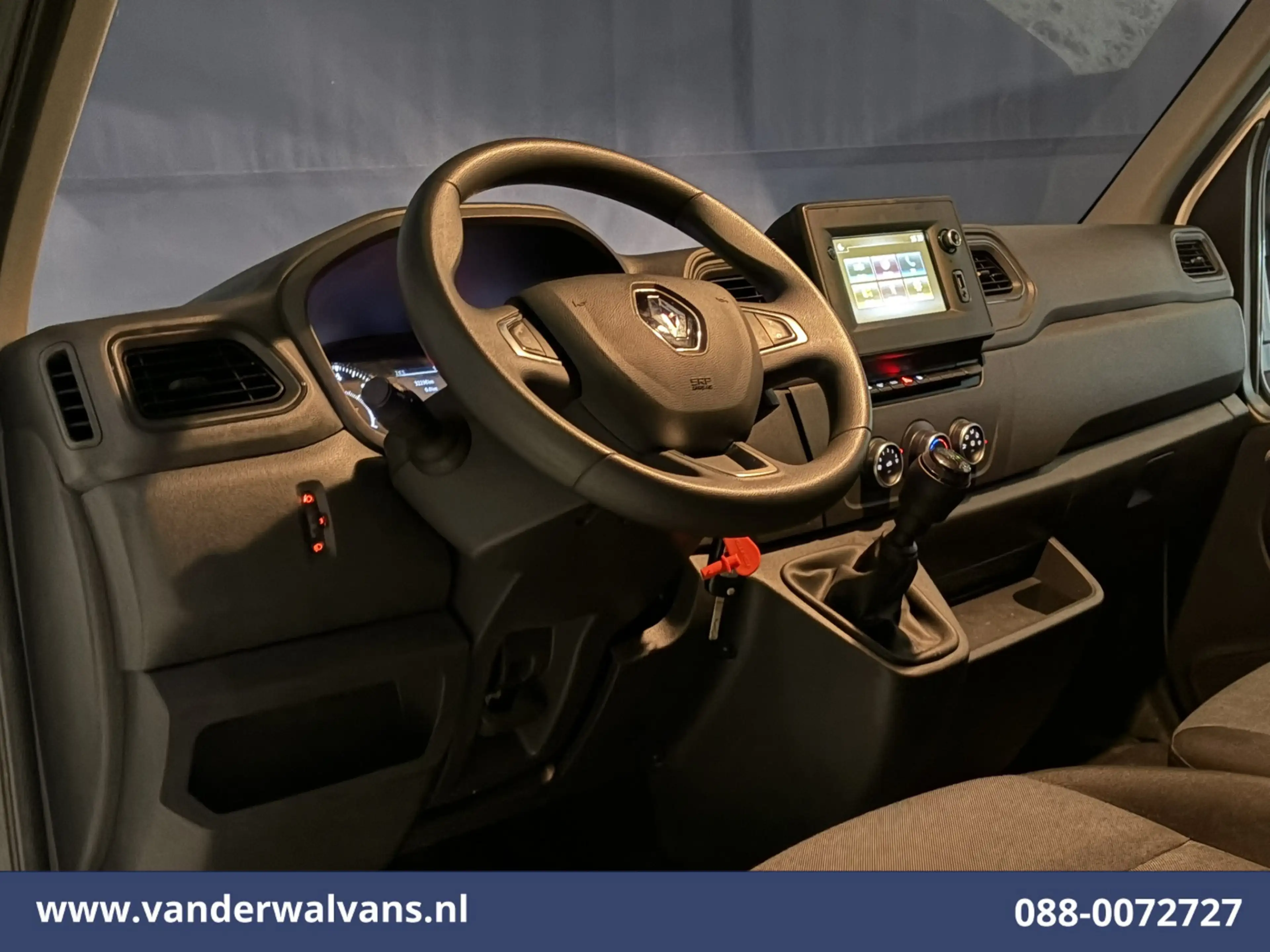 Renault Master 2.3 dCi 146pk Bakwagen 225cm Hoog Laadklep Euro6 A — photo 17