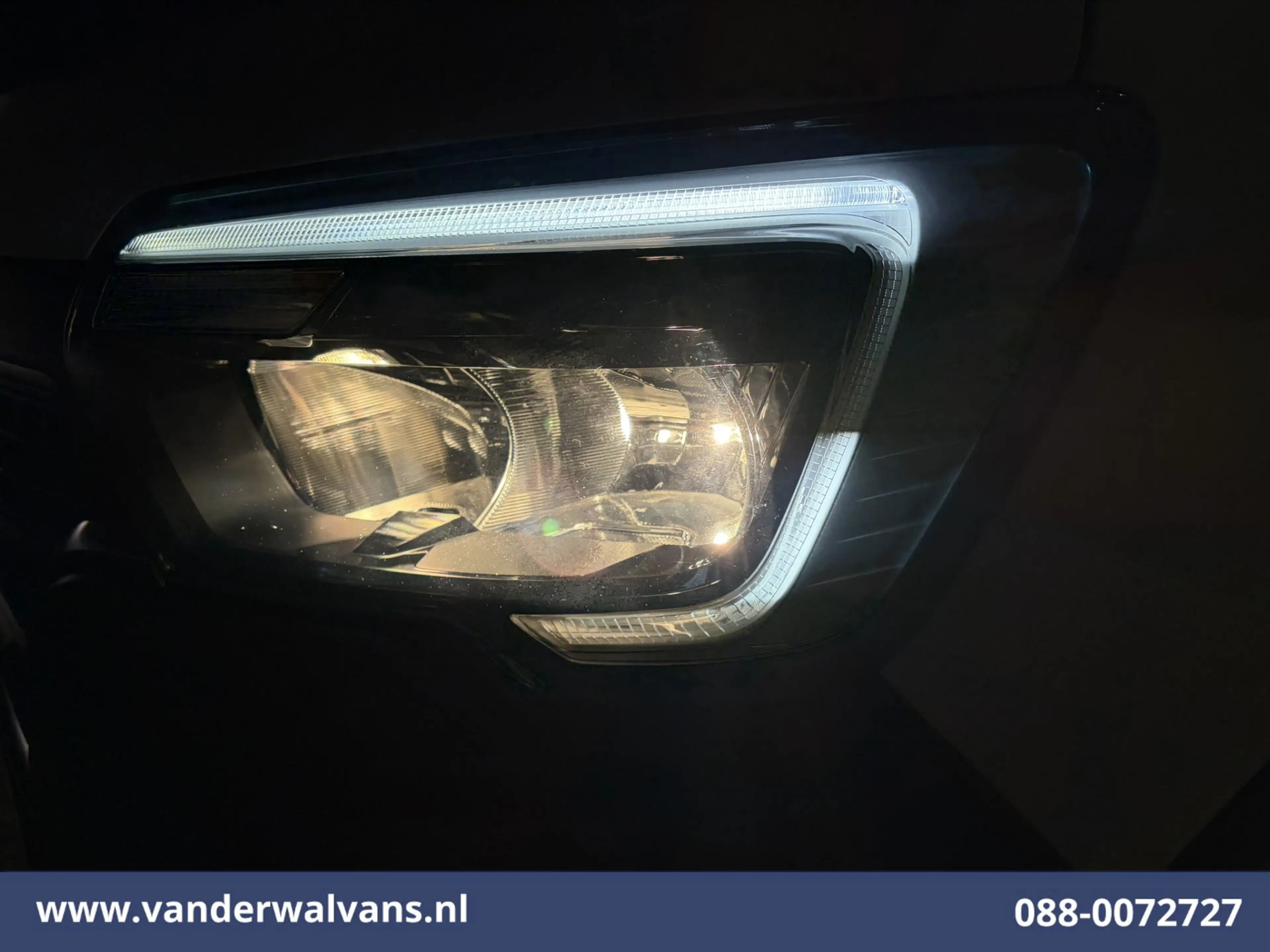 Renault Master 2.3 dCi 146pk Bakwagen 225cm Hoog Laadklep Euro6 A — photo 4