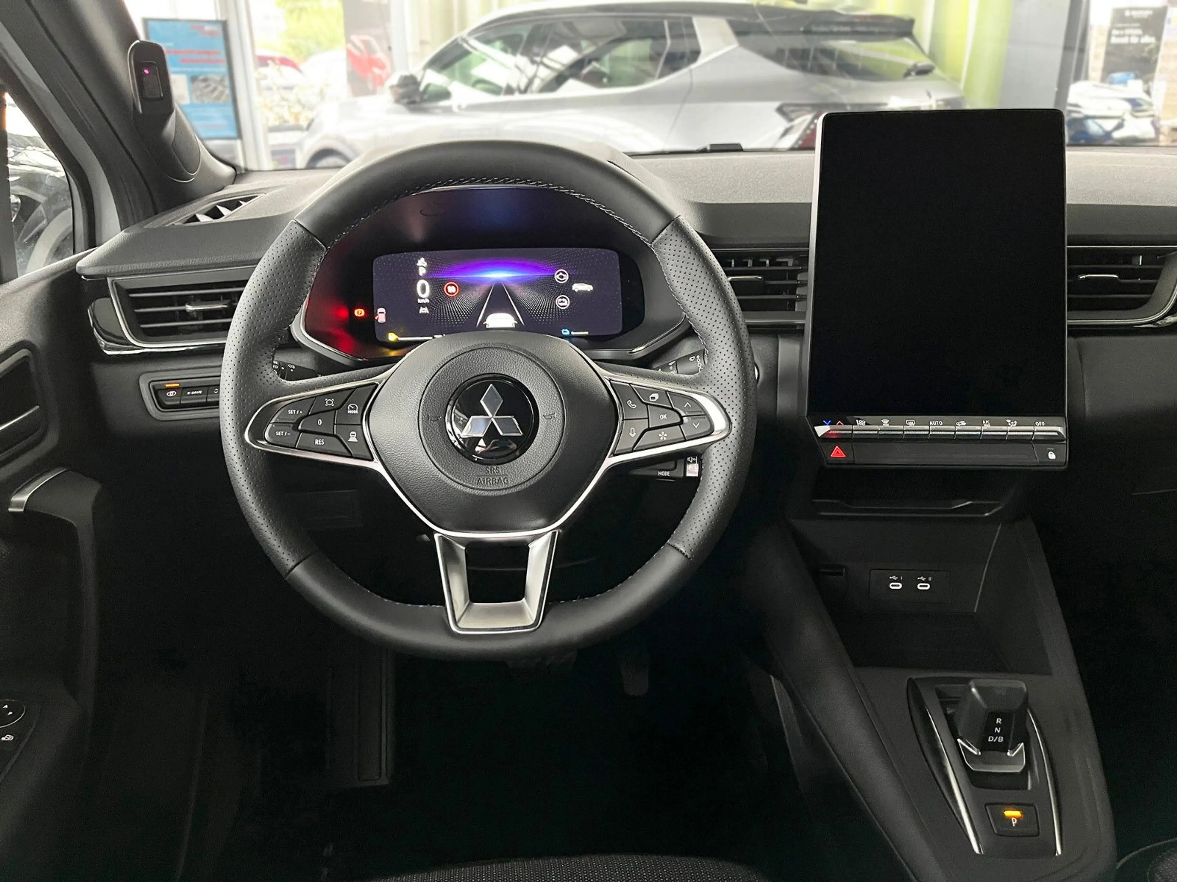 Mitsubishi Grandis 1.8 HEV 116 kW Intro Edition AT — photo 15