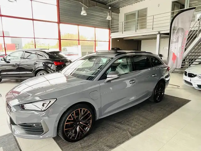 CUPRA Leon ST 1,4 E-HYBRID 245 DSG6 TOIT PANORAMIQUE OUVRANT GPS CAMERA KEYLESS FULL LED VIRTUAL COCKPIT P