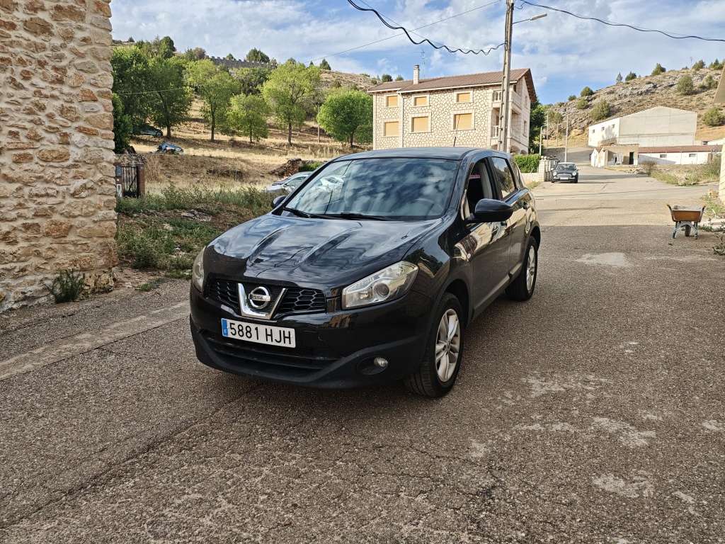 Nissan Qashqai 1.5dCi Acenta 4x2 - foto 1