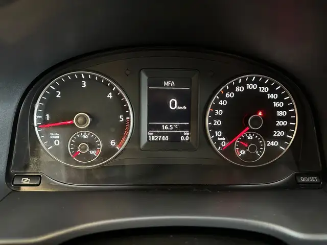 Volkswagen Caddy view 12