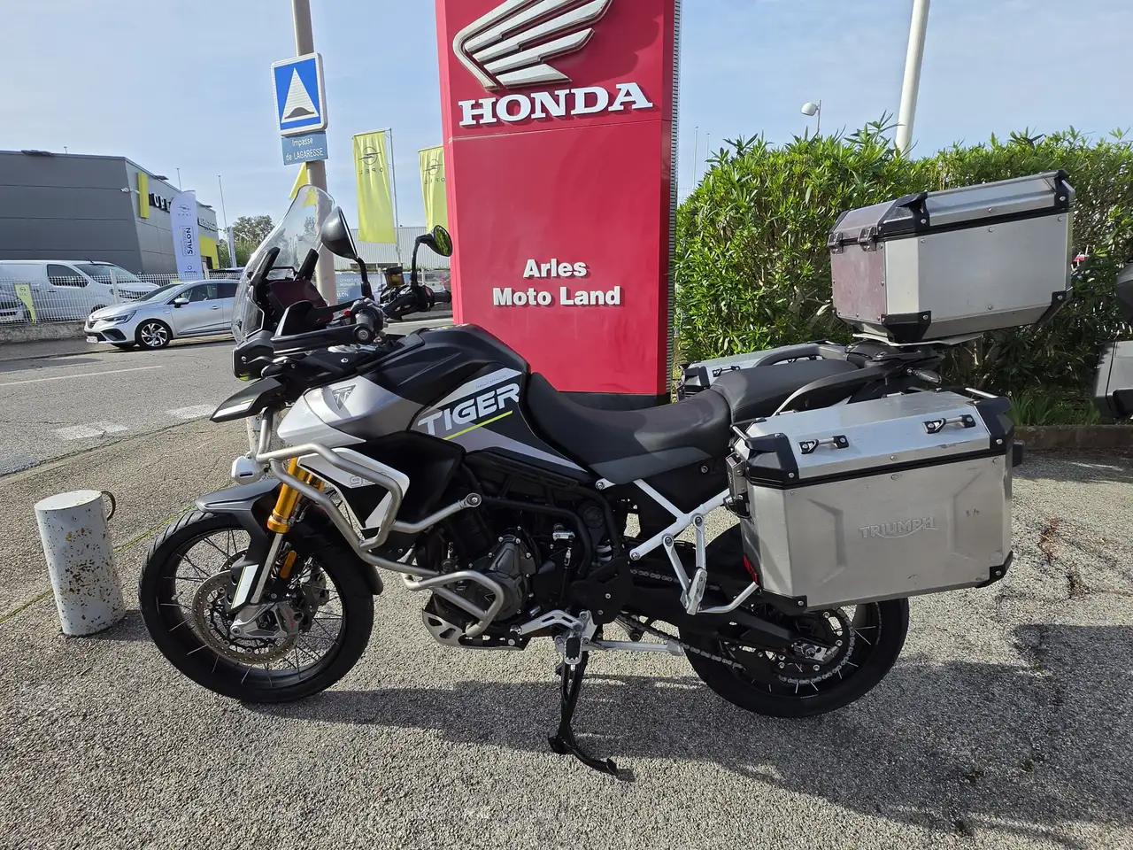 Triumph Tiger 900