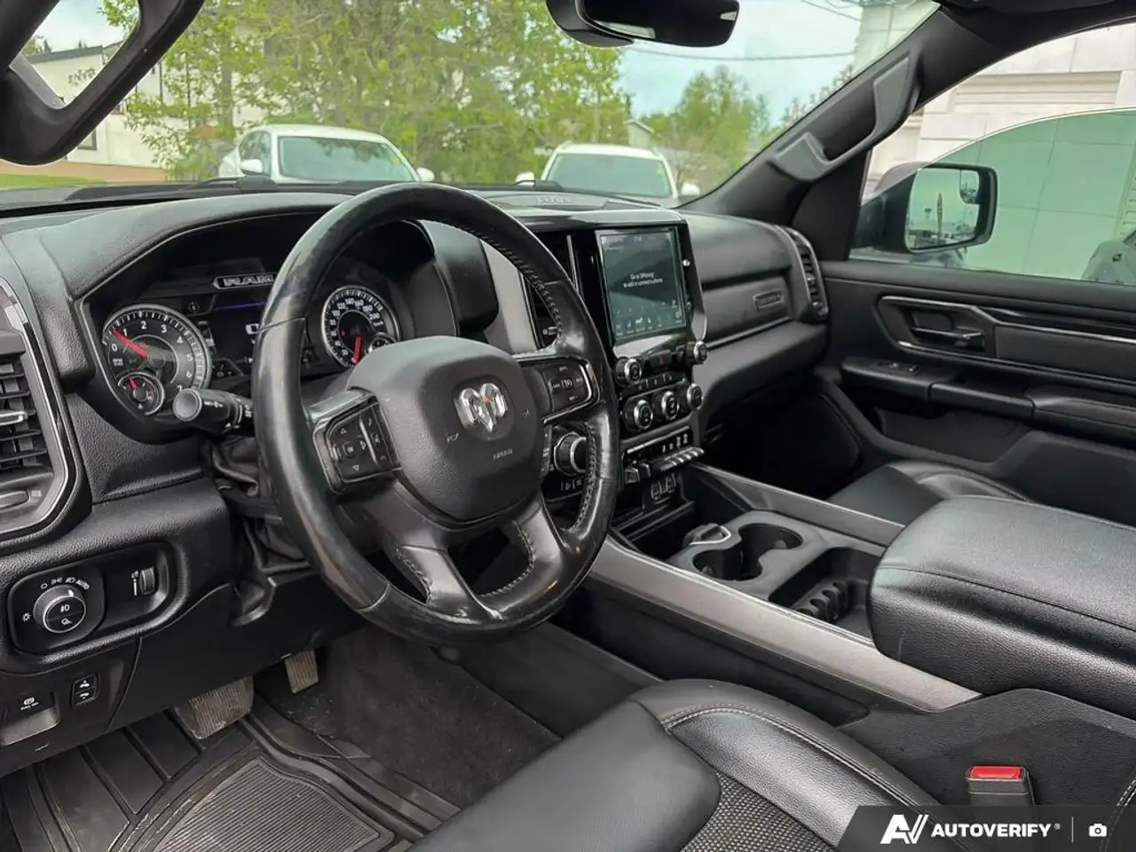 RAM 1500 снимка RAM 1500