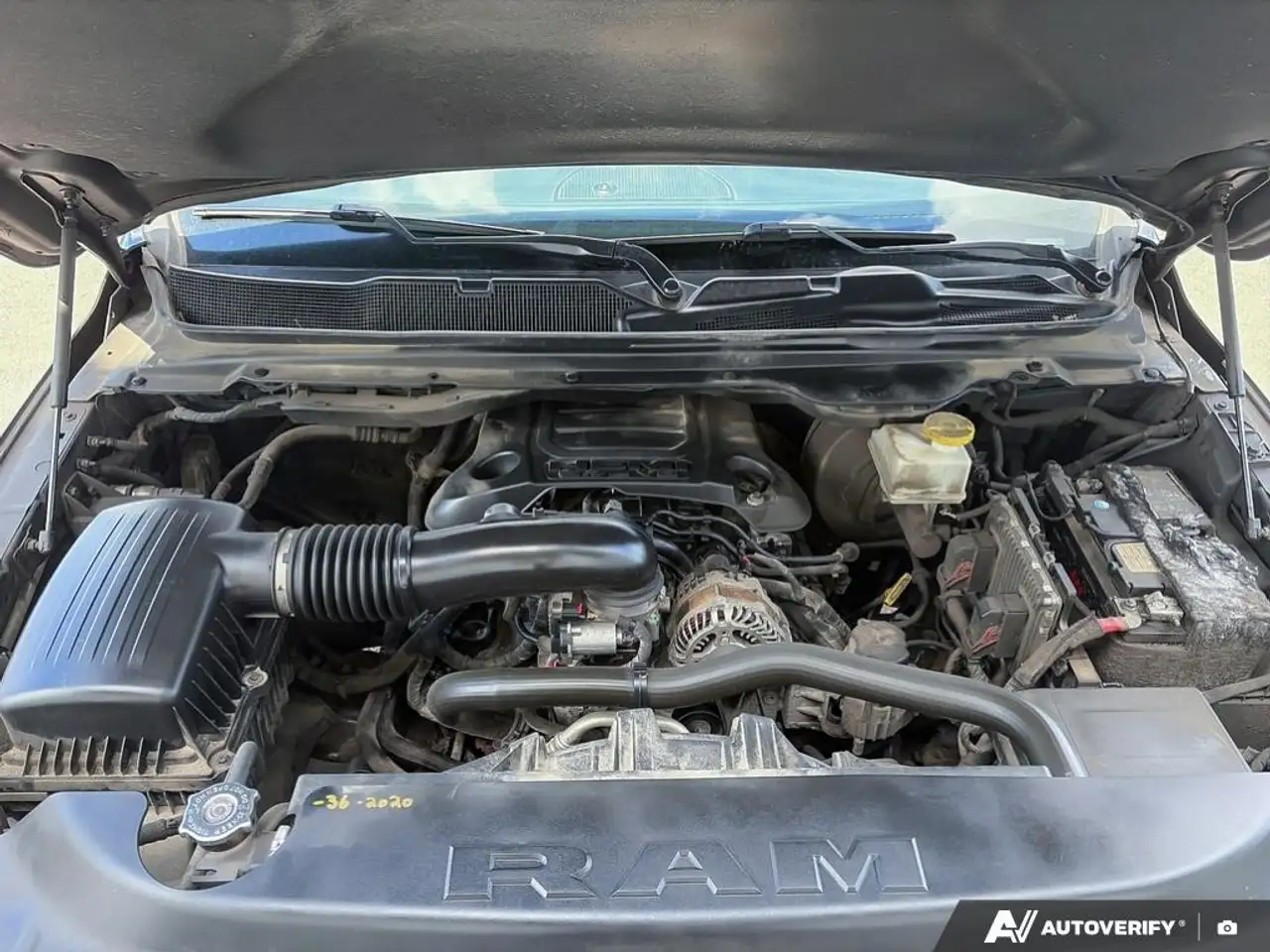 RAM 1500 снимка RAM 1500