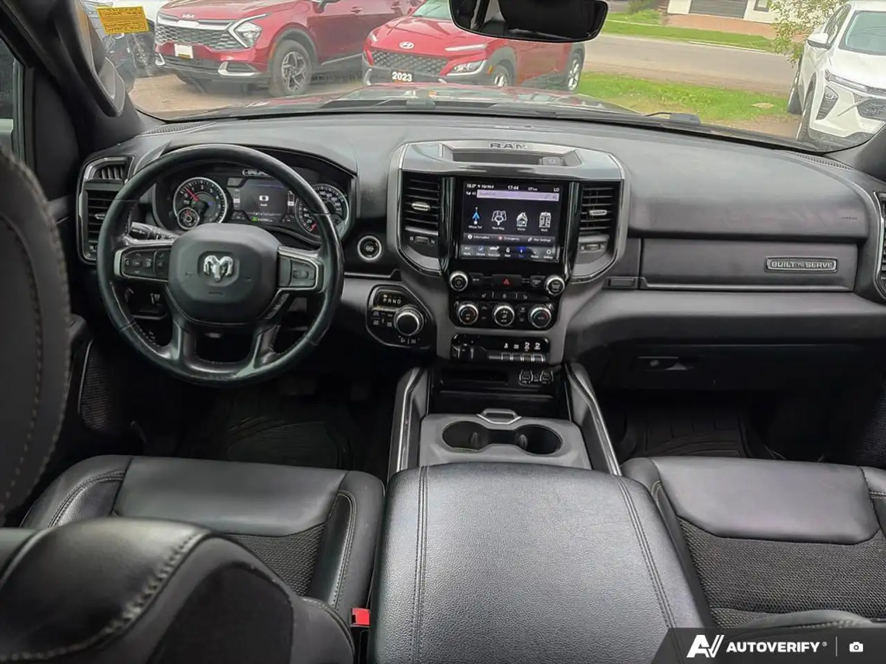 RAM 1500 снимка RAM 1500