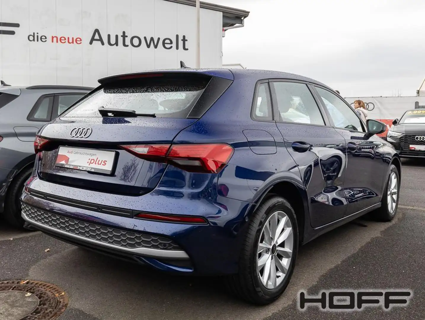 Audi A3 30 TFSI Tempo LED Klima 3 Zonen Sh 17 Zoll Blau - 2