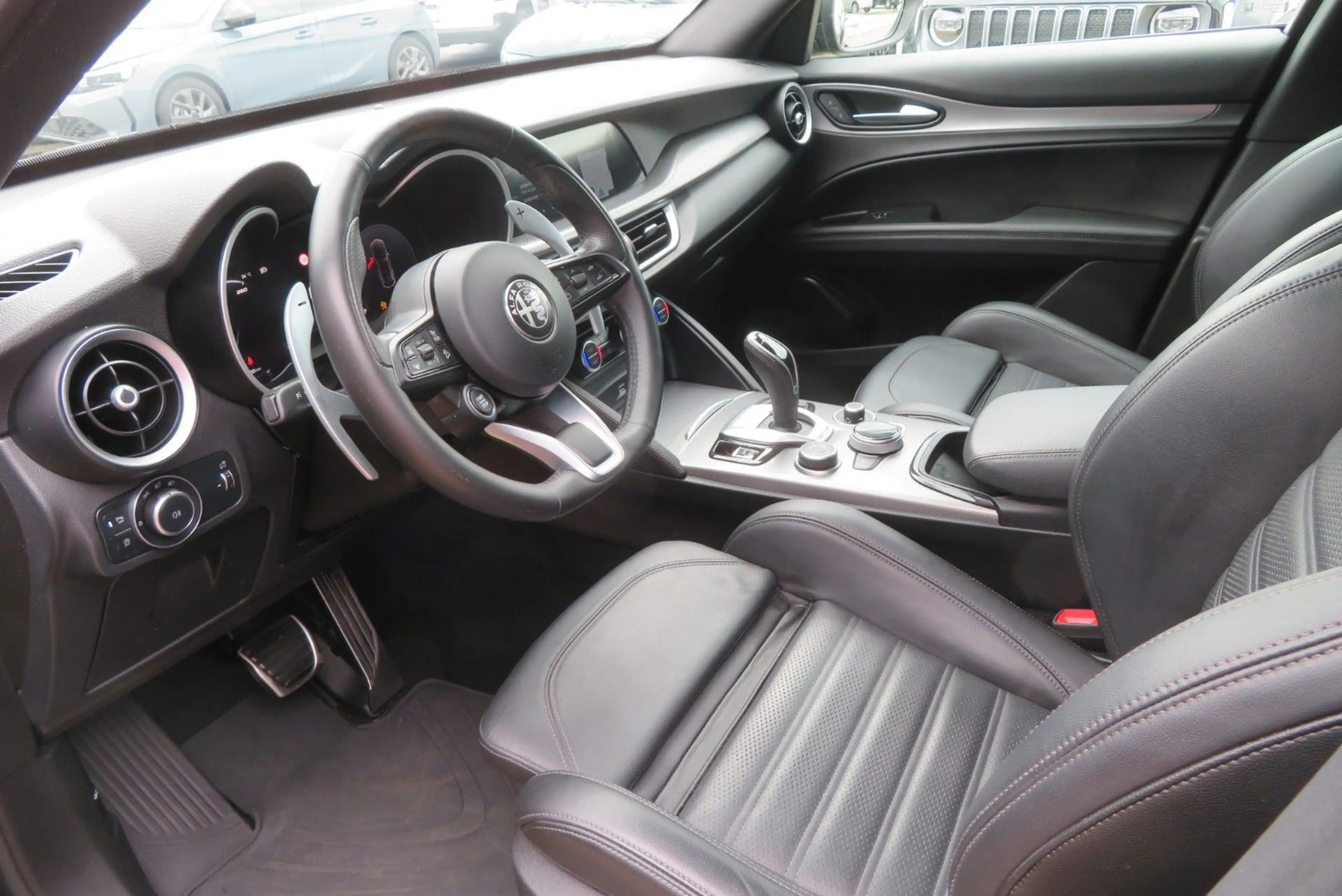 Alfa Romeo Stelvio Veloce Q4 2.2 Diesel 210PS *AHK* — photo 10