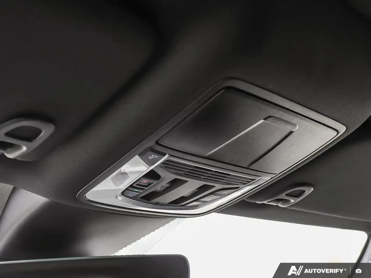 Acura MDX снимка Acura MDX